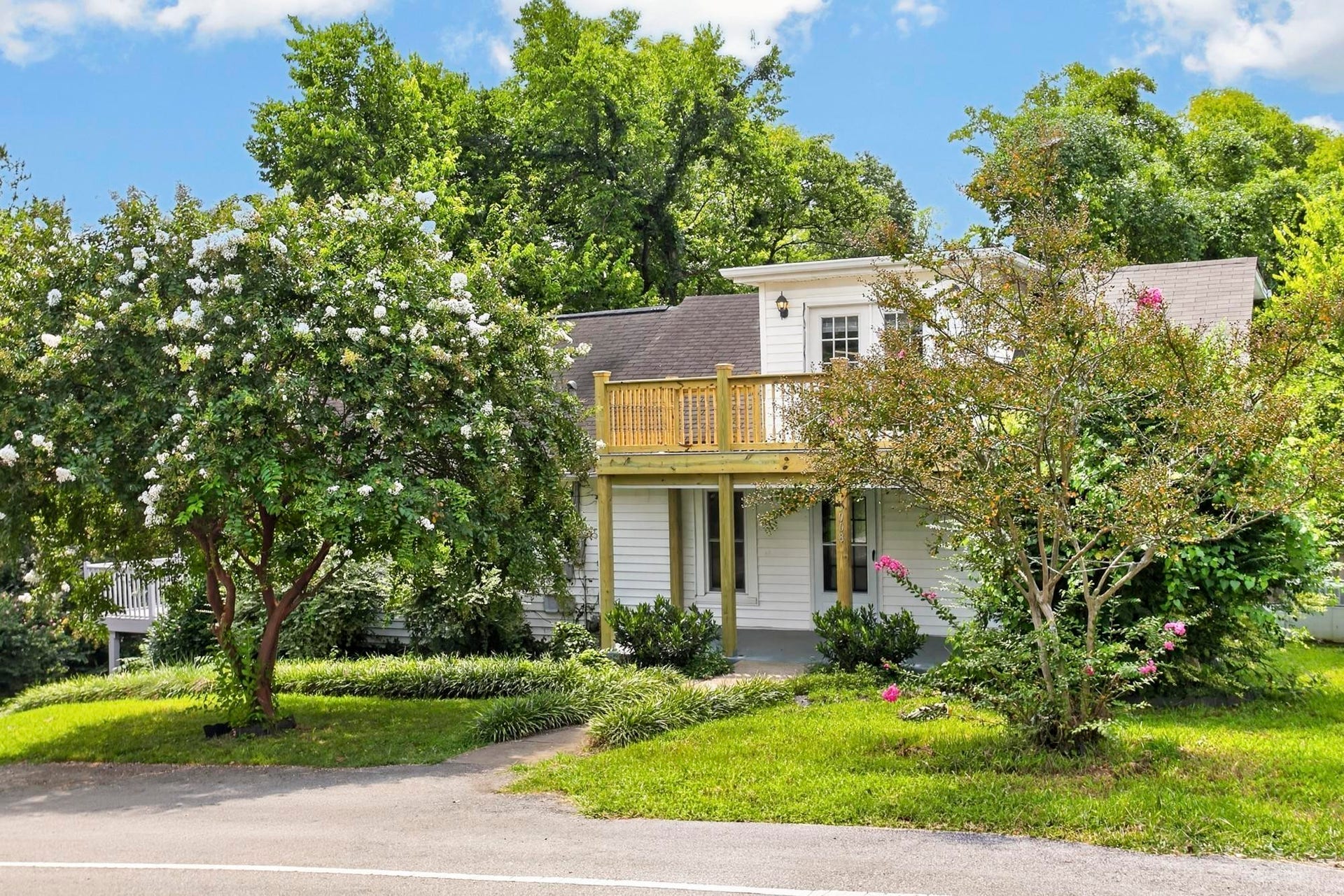 3008 Lakeshore Dr, Old Hickory, TN 37138 3008 Lakeshore Dr, Old Hickory, TN 37138