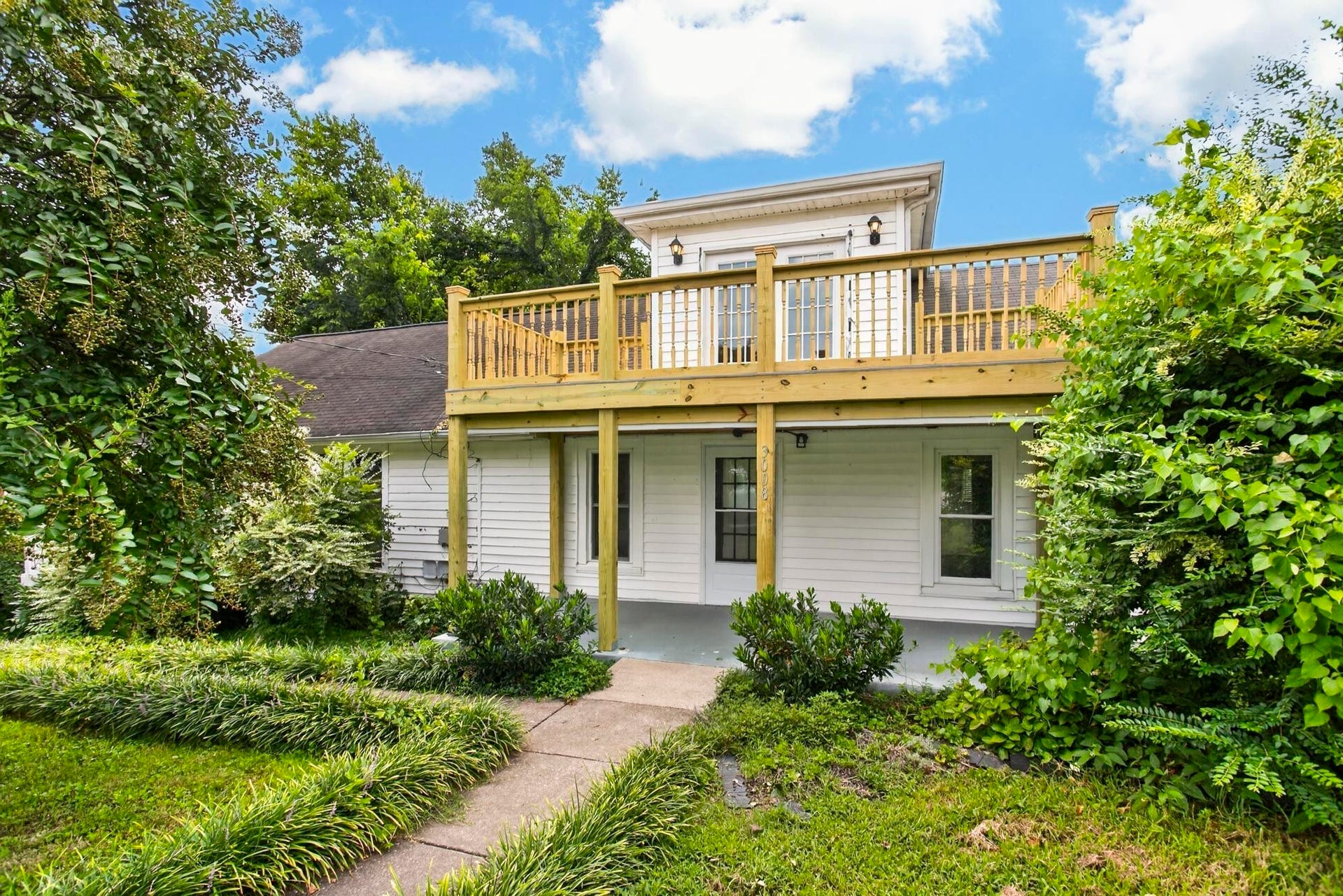 3008 Lakeshore Dr, Old Hickory, TN 37138 3008 Lakeshore Dr, Old Hickory, TN 37138