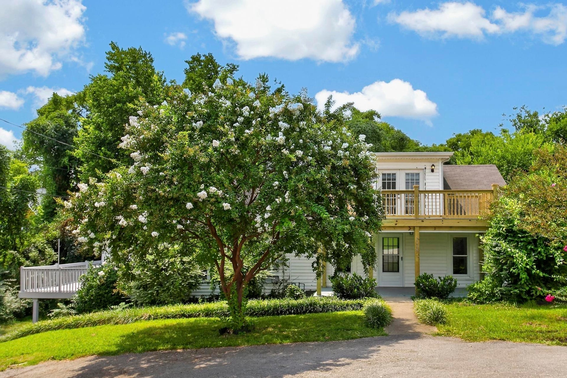 3008 Lakeshore Dr, Old Hickory, TN 37138 3008 Lakeshore Dr, Old Hickory, TN 37138