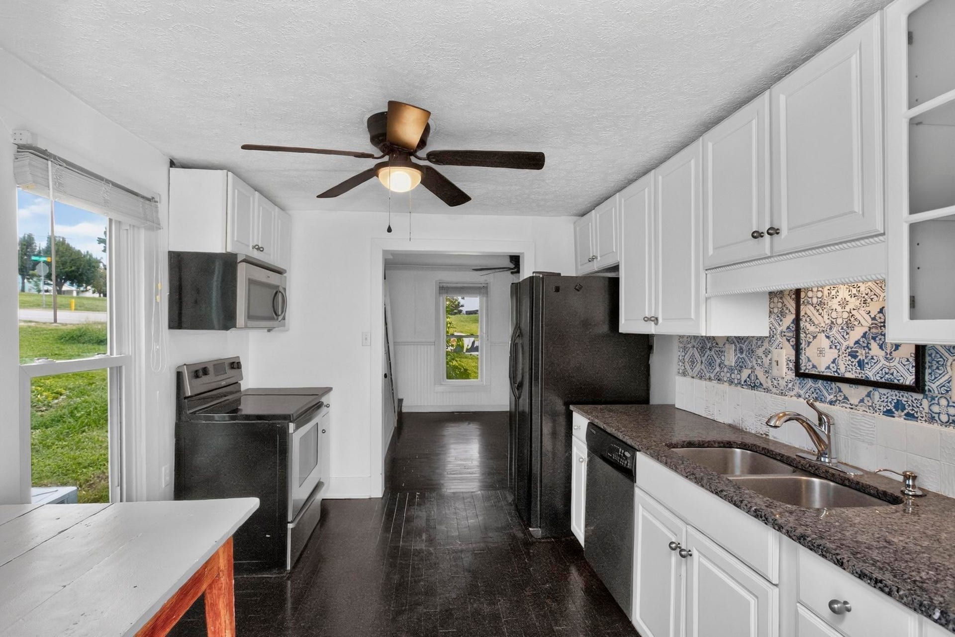 3008 Lakeshore Dr, Old Hickory, TN 37138 3008 Lakeshore Dr, Old Hickory, TN 37138