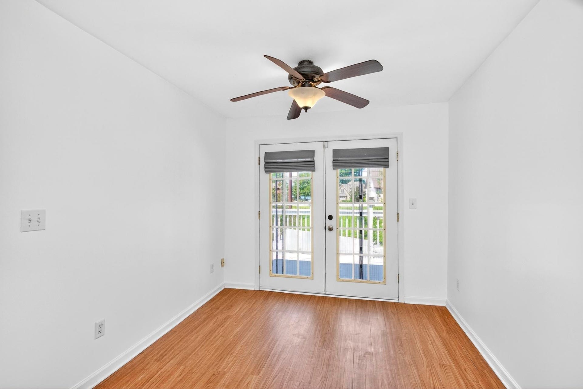3008 Lakeshore Dr, Old Hickory, TN 37138 3008 Lakeshore Dr, Old Hickory, TN 37138