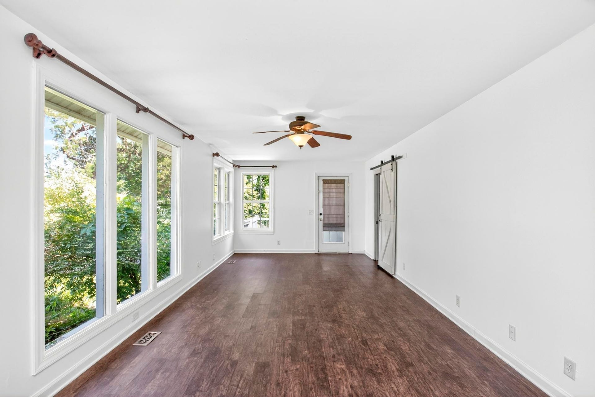 3008 Lakeshore Dr, Old Hickory, TN 37138 3008 Lakeshore Dr, Old Hickory, TN 37138