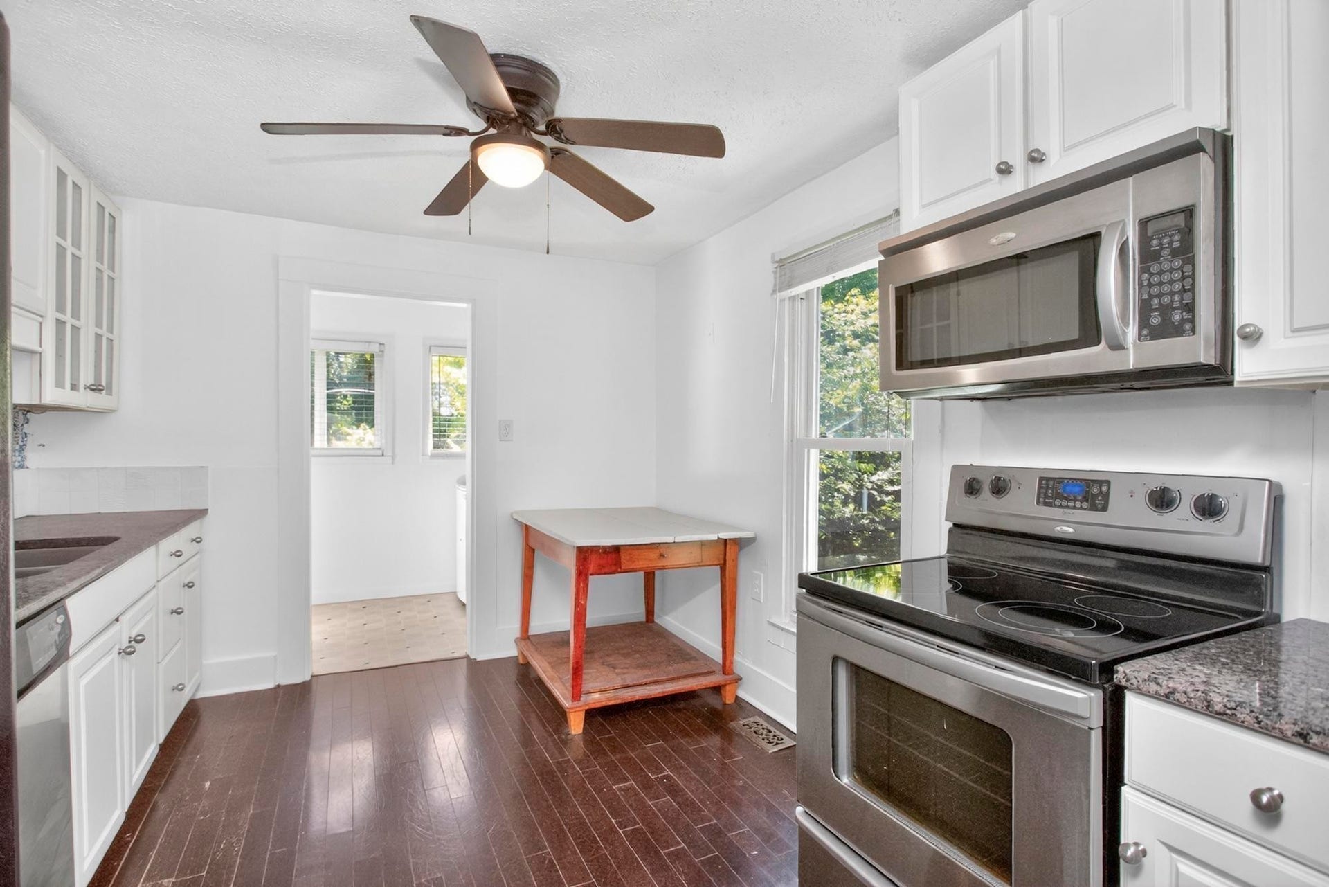 3008 Lakeshore Dr, Old Hickory, TN 37138 3008 Lakeshore Dr, Old Hickory, TN 37138