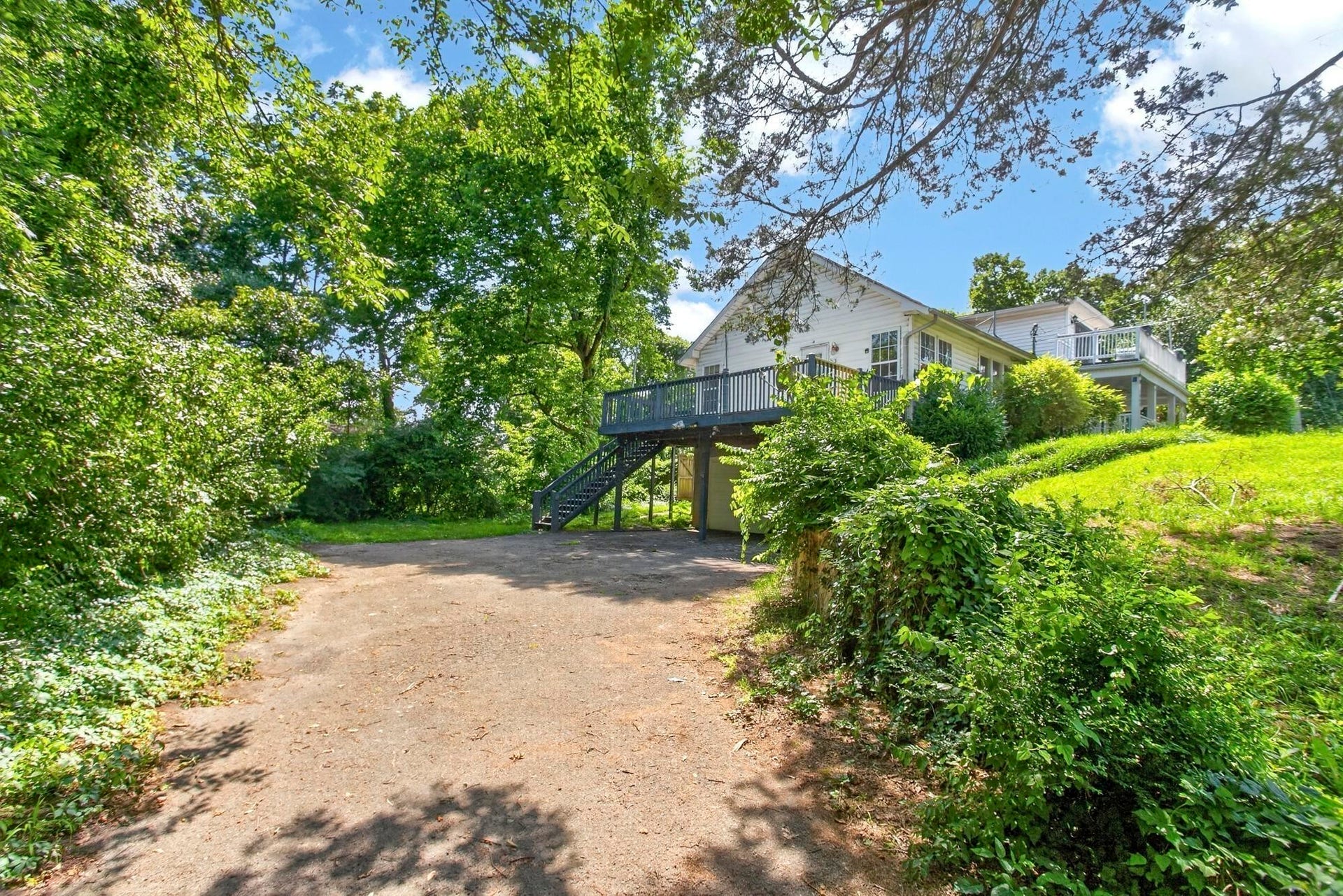 3008 Lakeshore Dr, Old Hickory, TN 37138 3008 Lakeshore Dr, Old Hickory, TN 37138