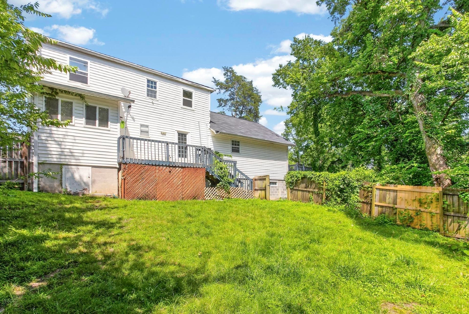 3008 Lakeshore Dr, Old Hickory, TN 37138 3008 Lakeshore Dr, Old Hickory, TN 37138