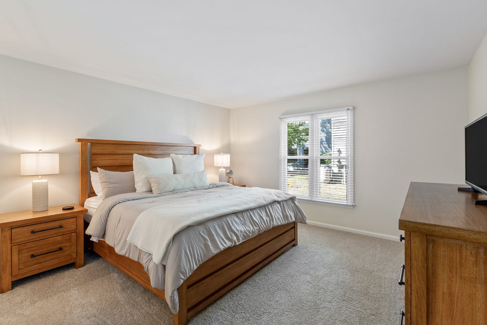 213 Hillsboro Pl, Nashville, TN 37215 213 Hillsboro Pl, Nashville, TN 37215