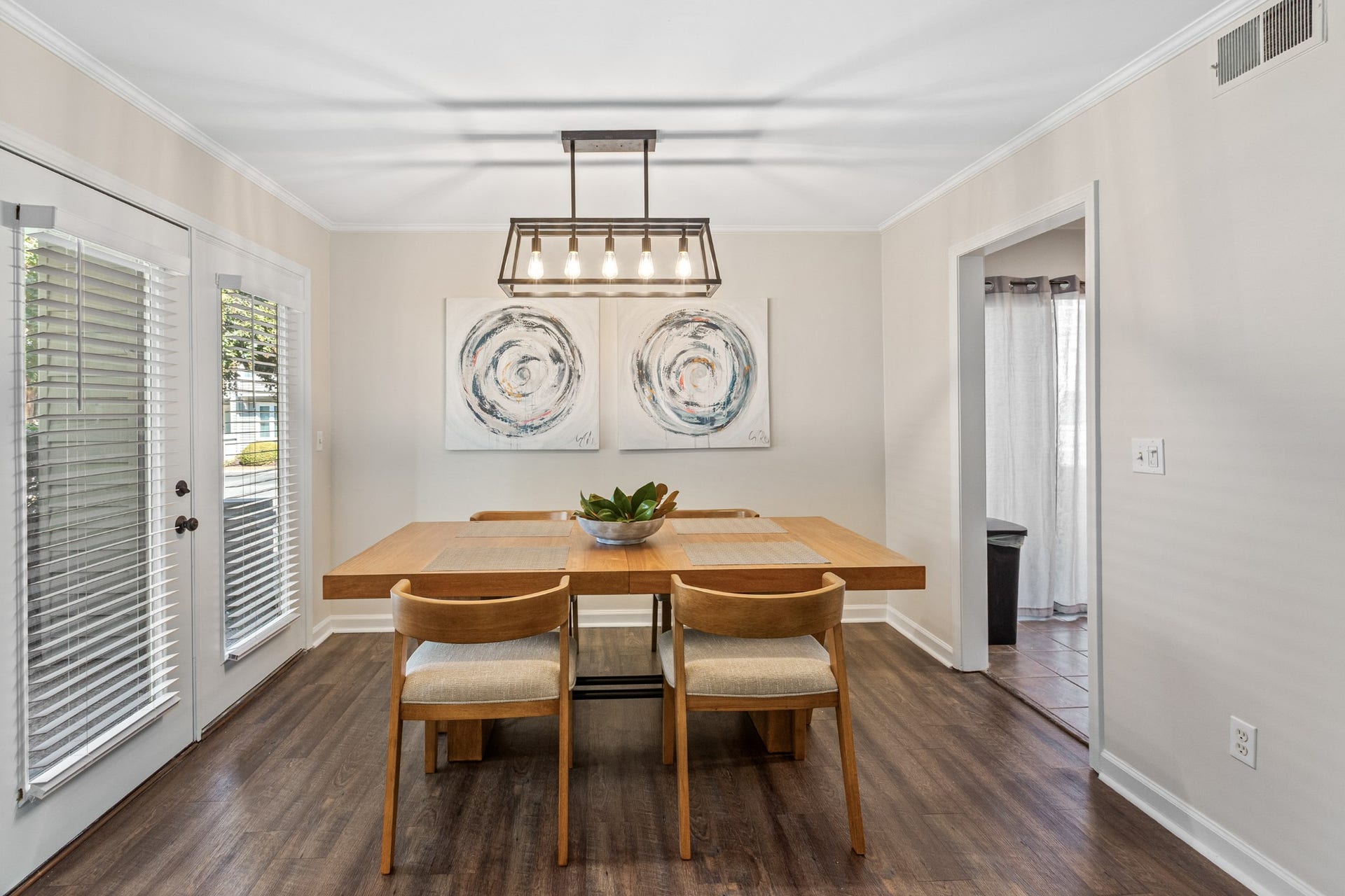 213 Hillsboro Pl, Nashville, TN 37215 213 Hillsboro Pl, Nashville, TN 37215