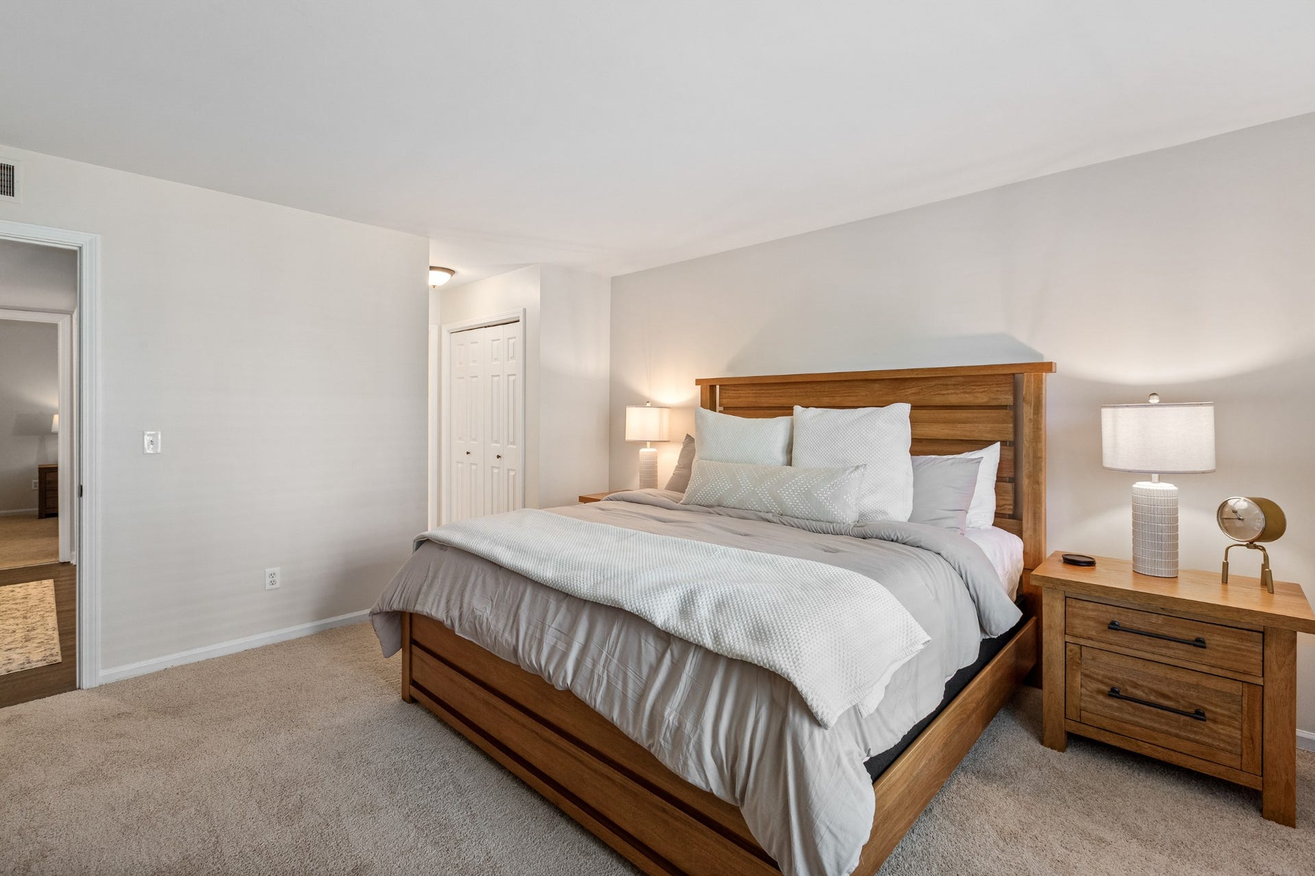213 Hillsboro Pl, Nashville, TN 37215 213 Hillsboro Pl, Nashville, TN 37215