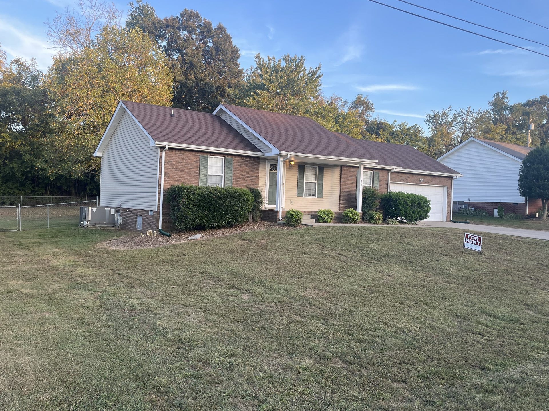2251 Kim Dr, Clarksville, TN 37043 2251 Kim Dr, Clarksville, TN 37043