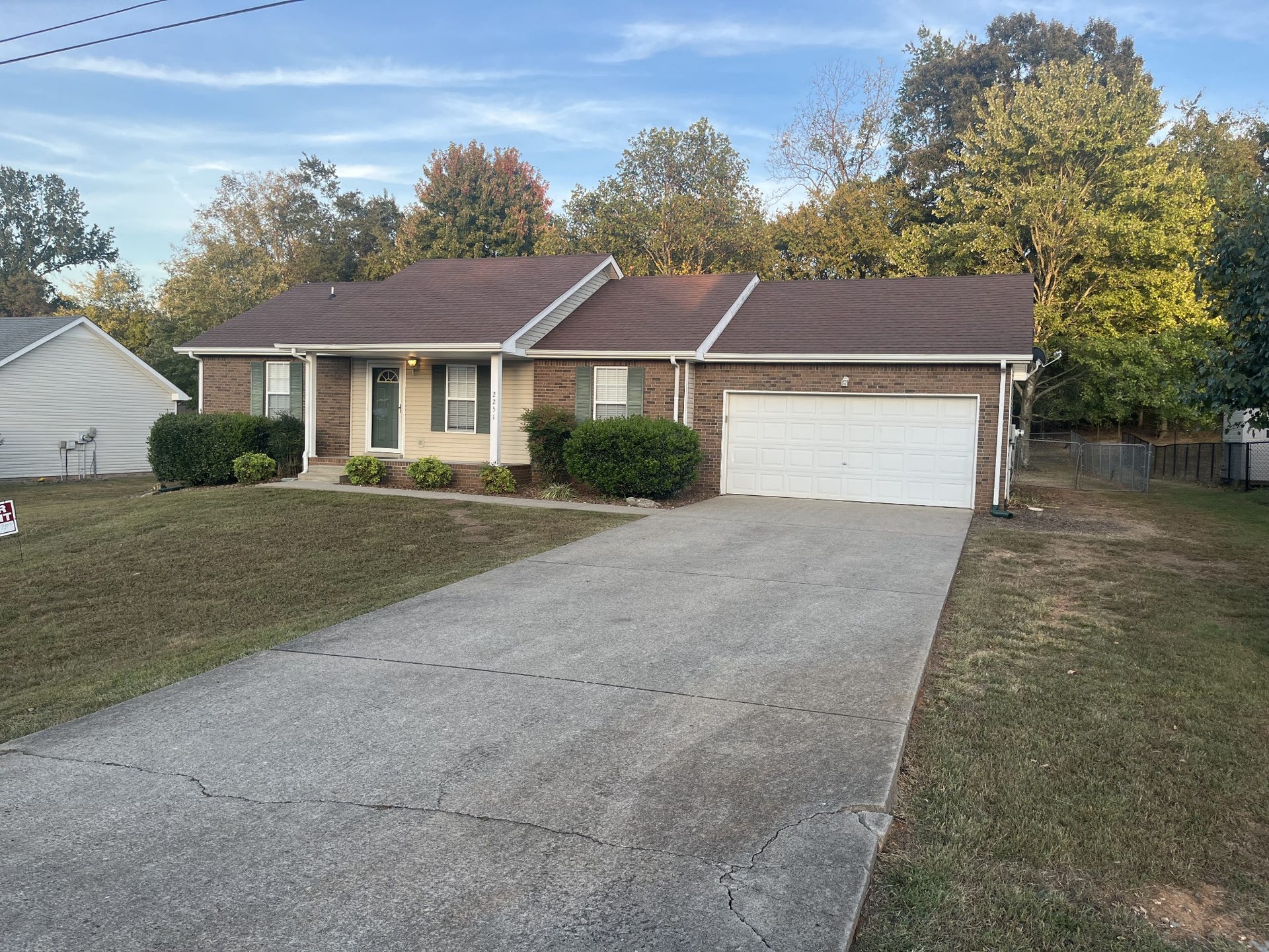 2251 Kim Dr, Clarksville, TN 37043 2251 Kim Dr, Clarksville, TN 37043