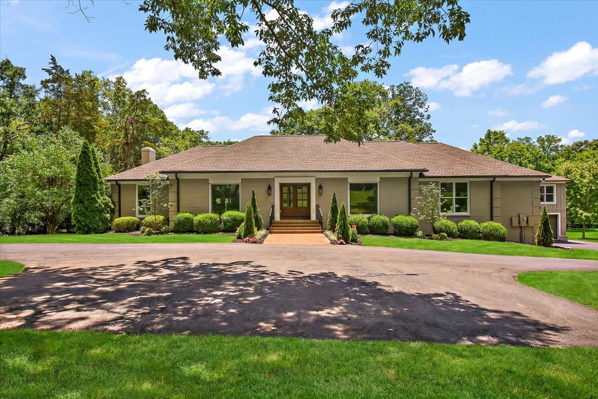 1409 Sneed Rd W, Franklin, TN 37069 1409 Sneed Rd W, Franklin, TN 37069