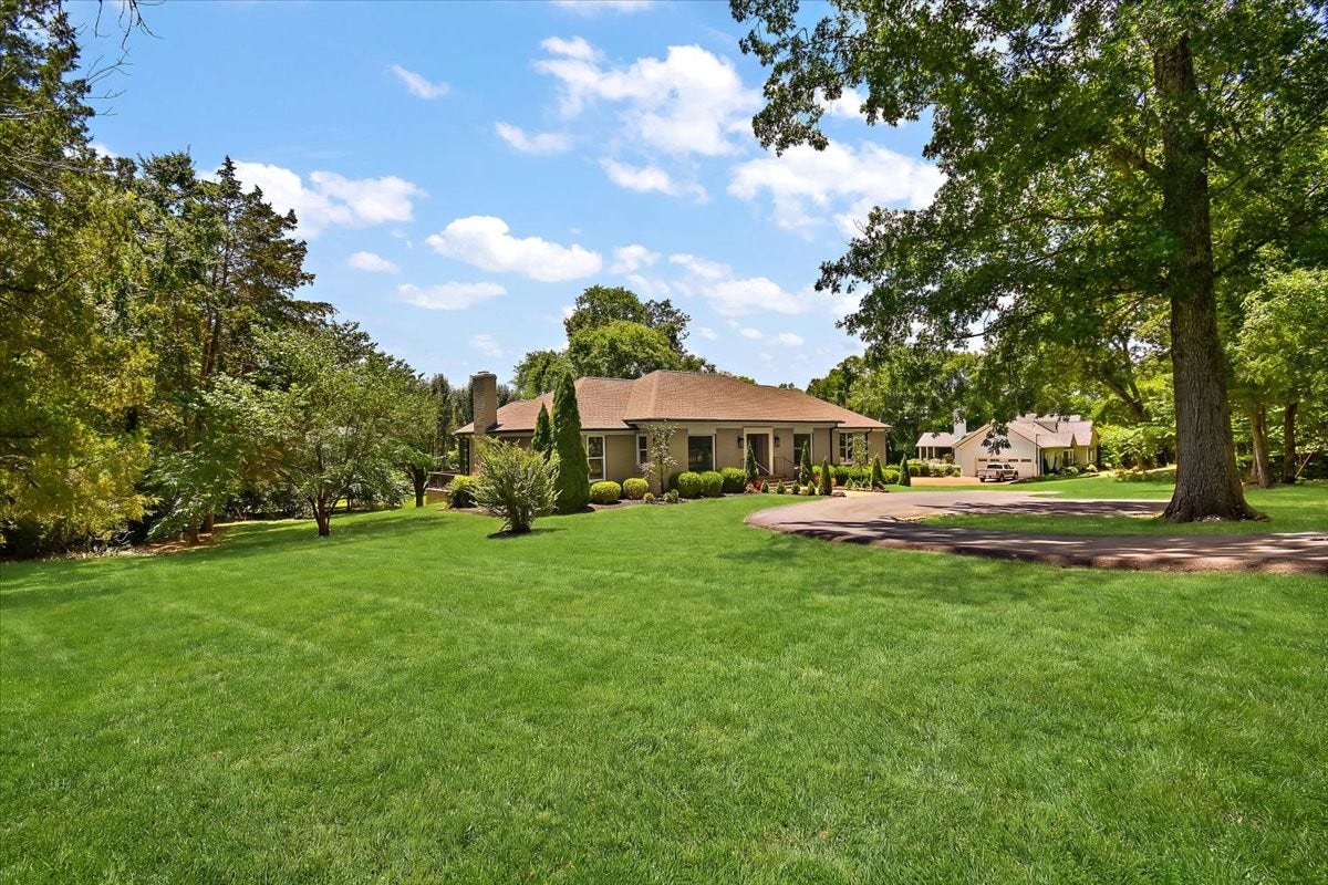1409 Sneed Rd W, Franklin, TN 37069 1409 Sneed Rd W, Franklin, TN 37069