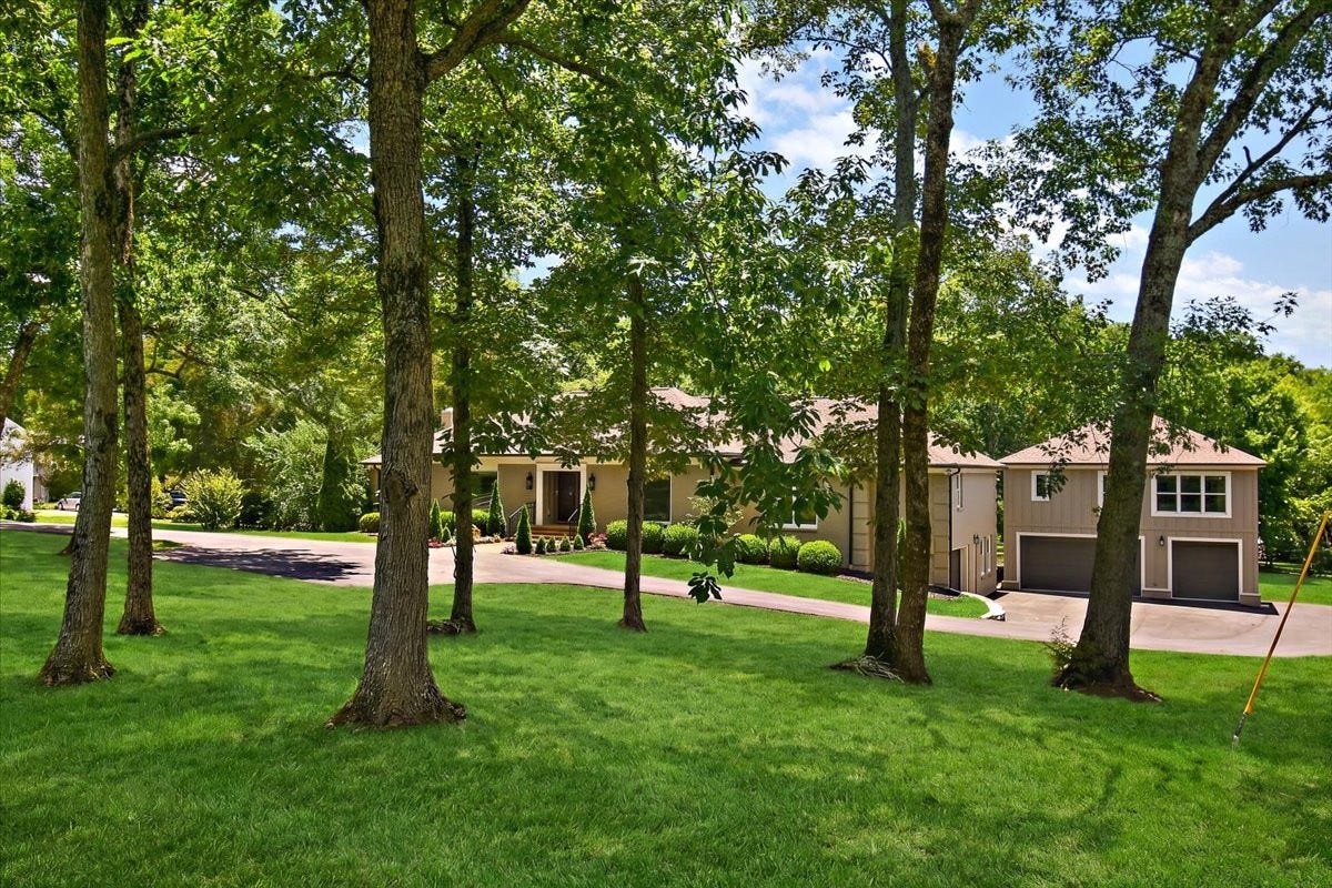 1409 Sneed Rd W, Franklin, TN 37069 1409 Sneed Rd W, Franklin, TN 37069