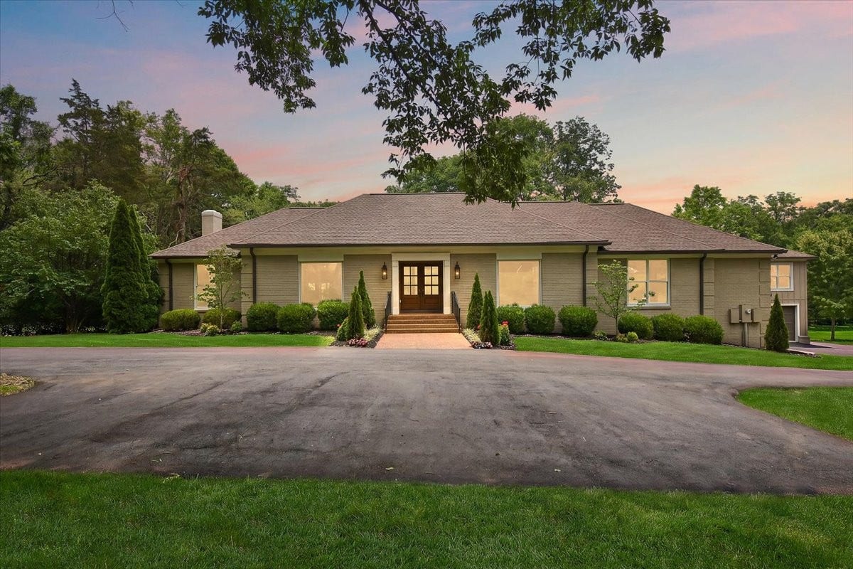 1409 Sneed Rd W, Franklin, TN 37069 1409 Sneed Rd W, Franklin, TN 37069