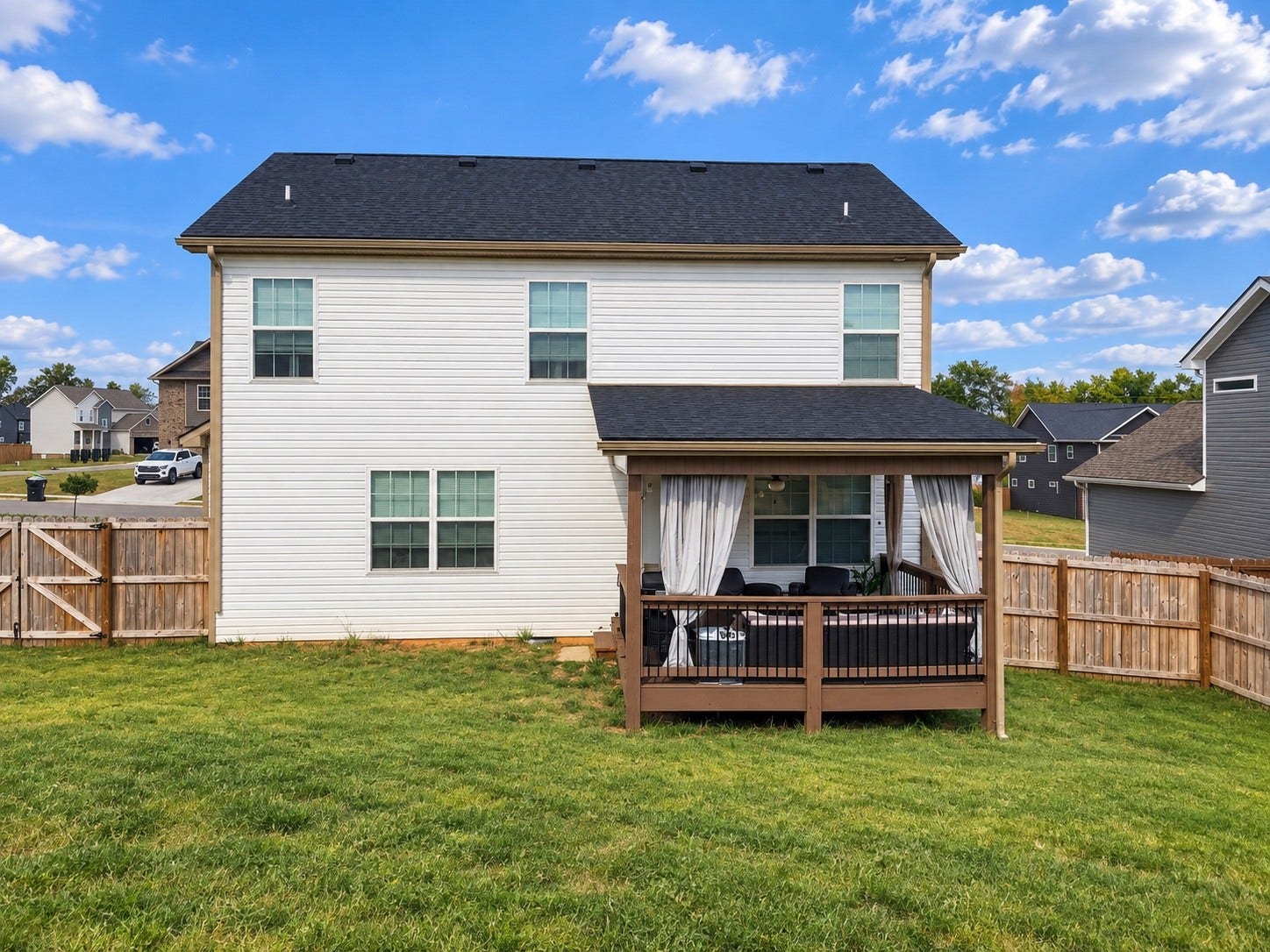 746 Banister Dr, Clarksville, TN 37042 746 Banister Dr, Clarksville, TN 37042