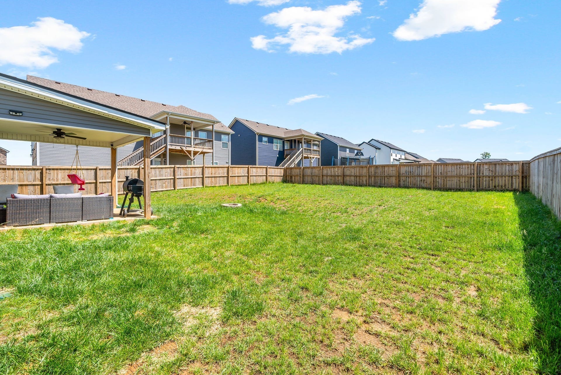360 Dugger Dr, Clarksville, TN 37042 360 Dugger Dr, Clarksville, TN 37042