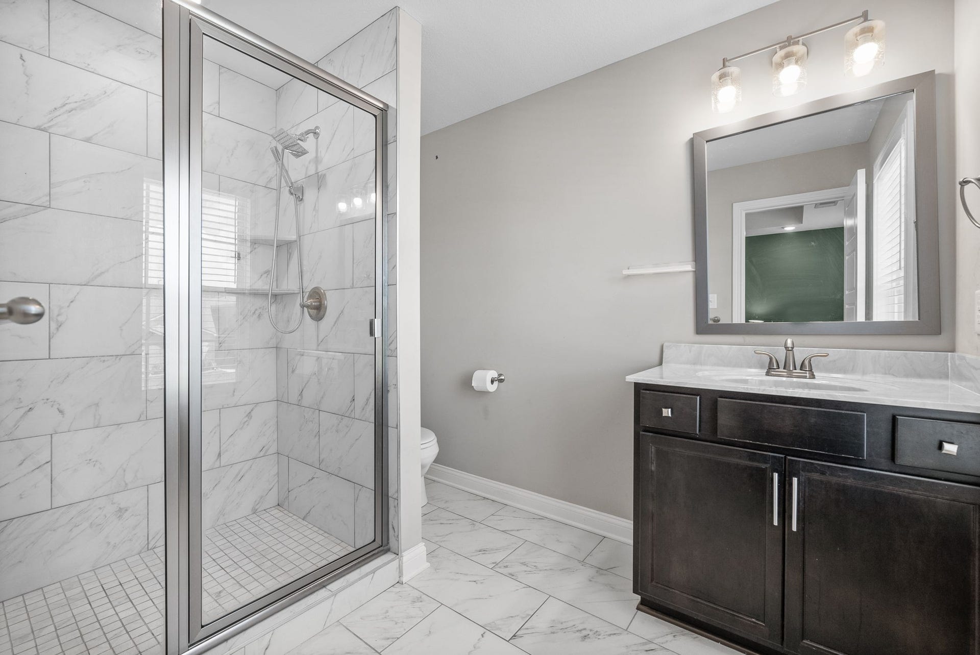 360 Dugger Dr, Clarksville, TN 37042 360 Dugger Dr, Clarksville, TN 37042