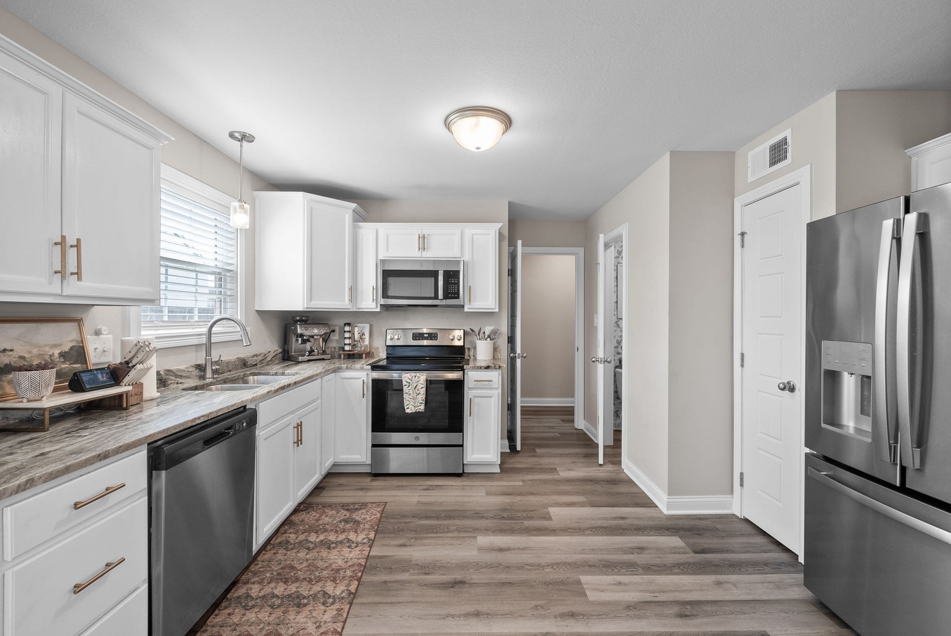 360 Dugger Dr, Clarksville, TN 37042 360 Dugger Dr, Clarksville, TN 37042