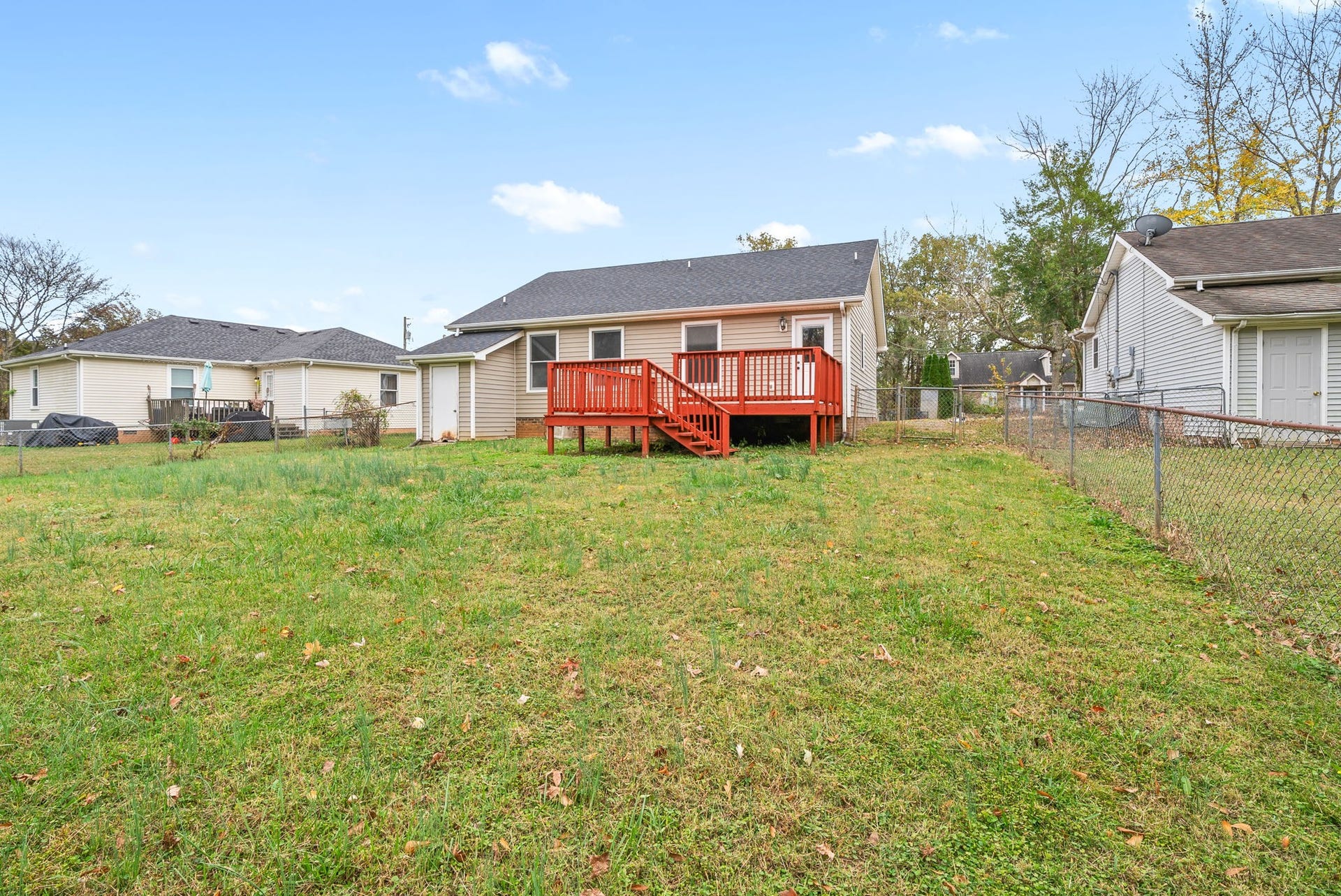 761 Spees Dr, Clarksville, TN 37042 761 Spees Dr, Clarksville, TN 37042
