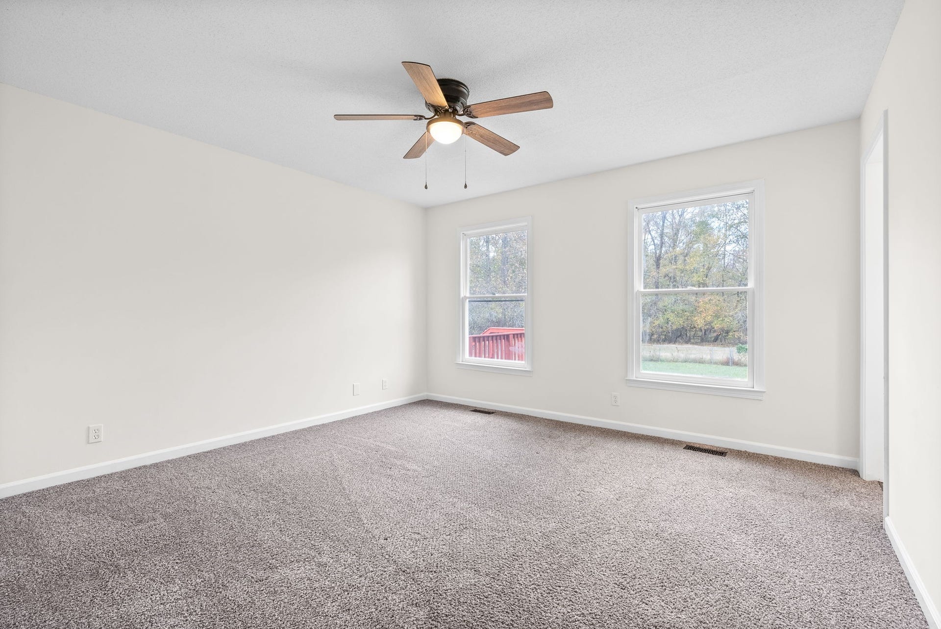 761 Spees Dr, Clarksville, TN 37042 761 Spees Dr, Clarksville, TN 37042