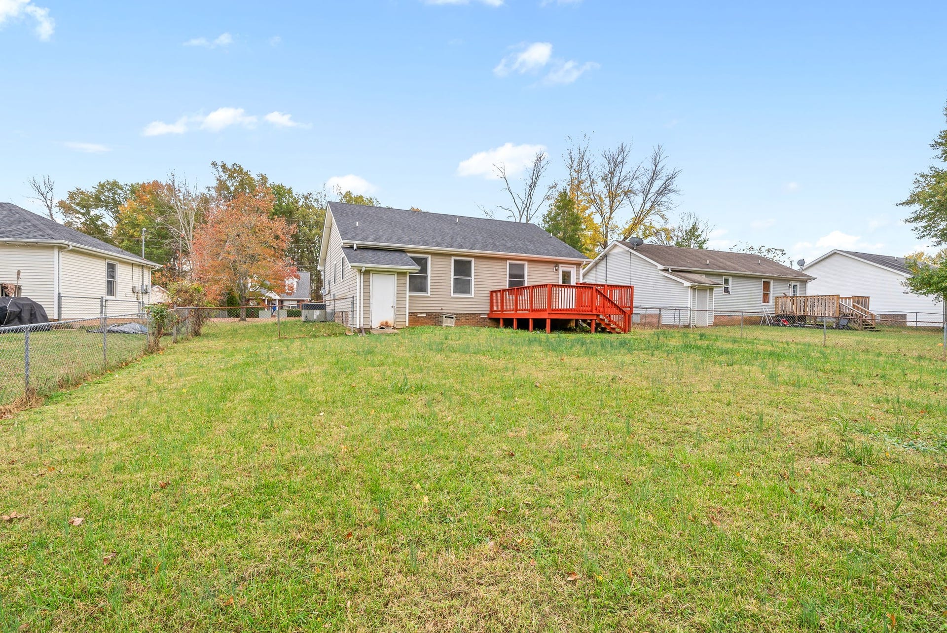 761 Spees Dr, Clarksville, TN 37042 761 Spees Dr, Clarksville, TN 37042