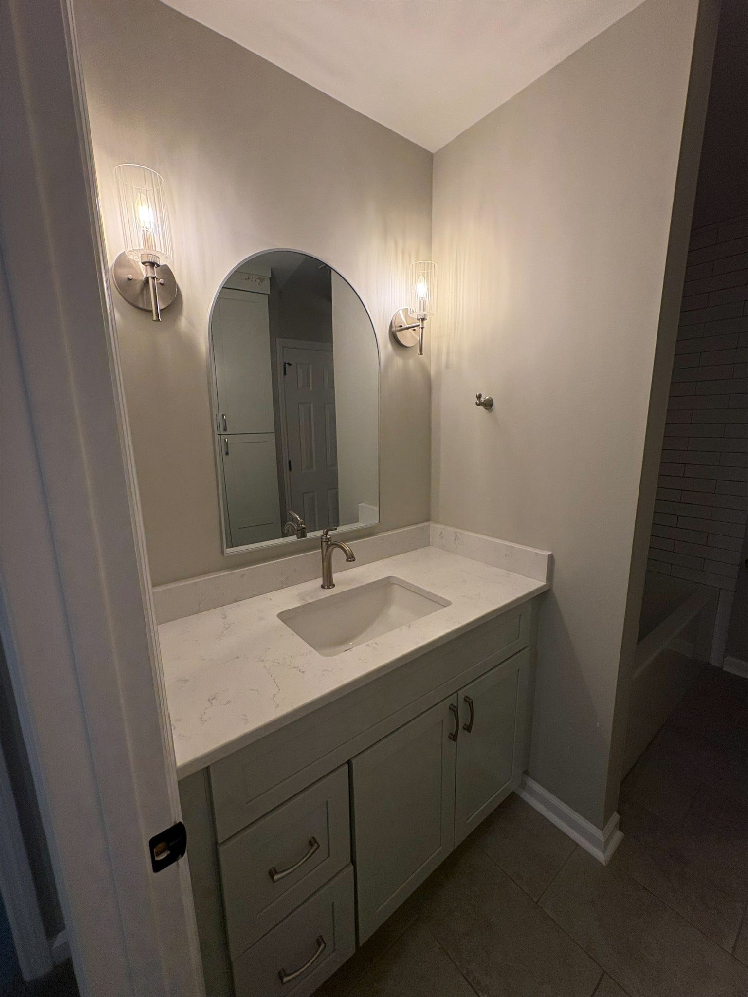 200 N Royal Oaks Blvd, #J1, Franklin, TN 37067 200 N Royal Oaks Blvd, #J1, Franklin, TN 37067