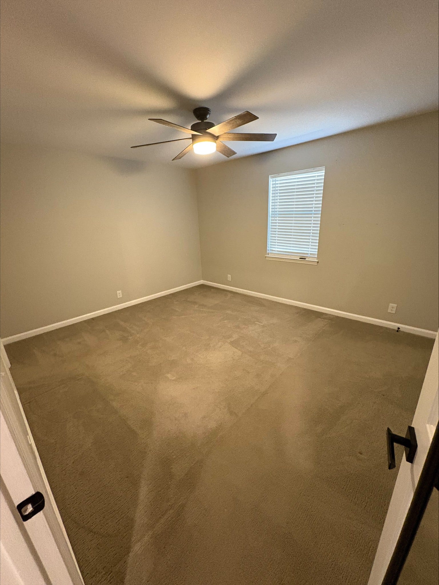 200 N Royal Oaks Blvd, #J1, Franklin, TN 37067 200 N Royal Oaks Blvd, #J1, Franklin, TN 37067