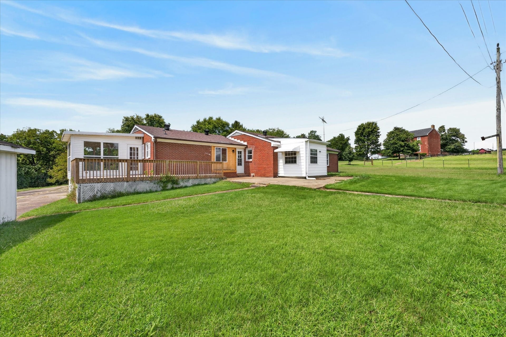 3252 Marthas Chapel Rd, Cunningham, TN 37052 3252 Marthas Chapel Rd, Cunningham, TN 37052