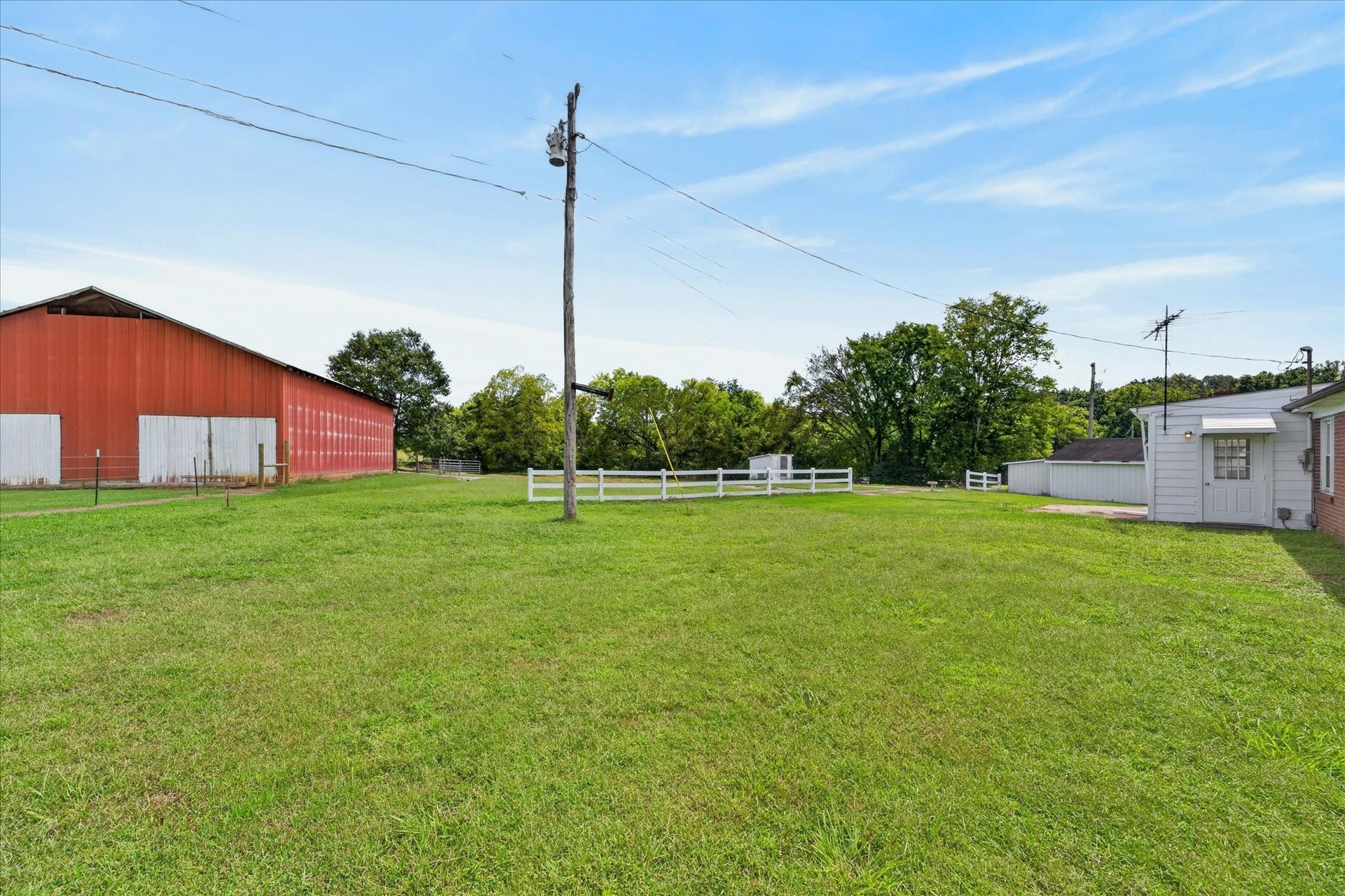 3252 Marthas Chapel Rd, Cunningham, TN 37052 3252 Marthas Chapel Rd, Cunningham, TN 37052