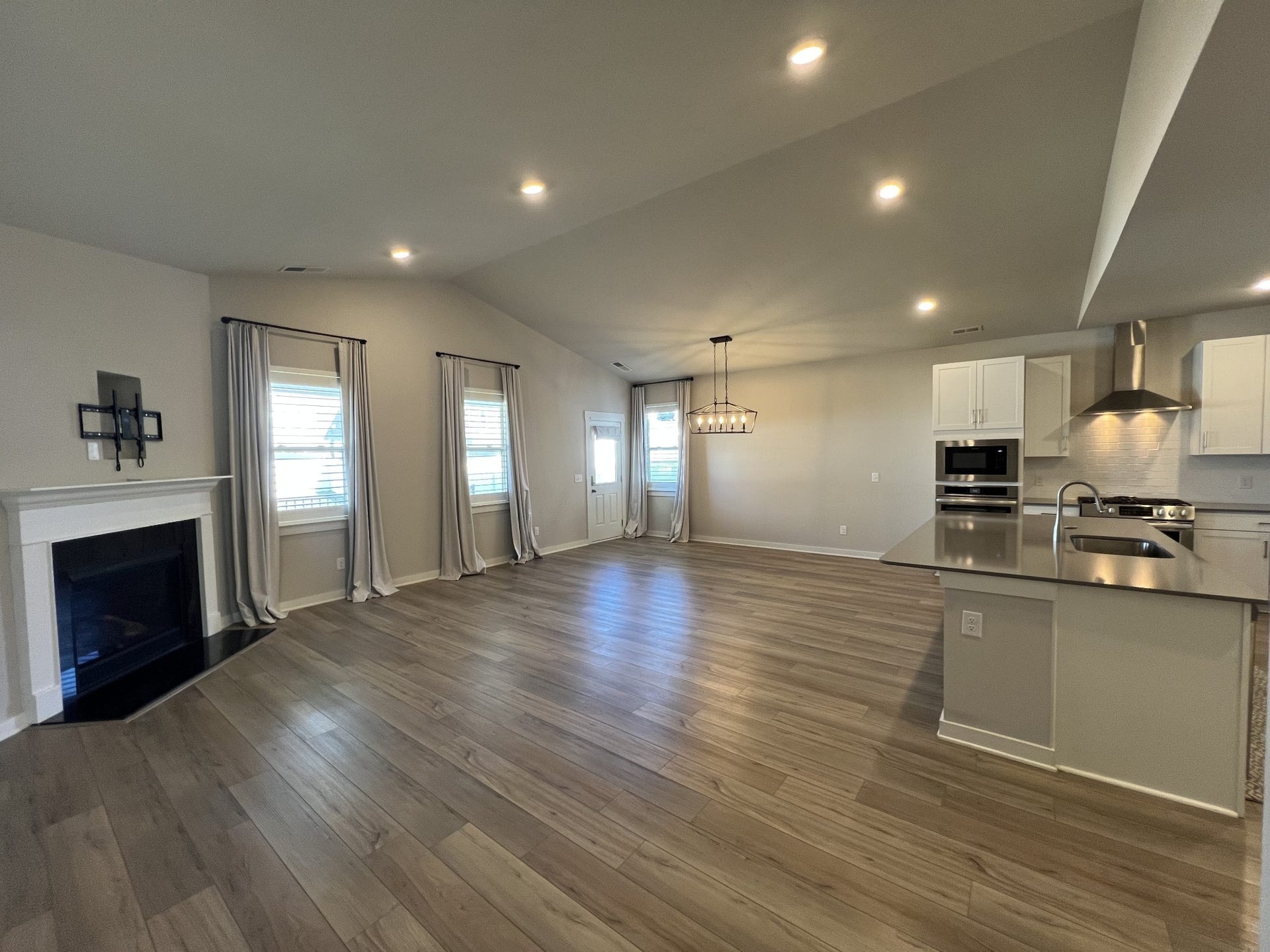 1001 Pebble Run Rd, Hendersonville, TN 37075 1001 Pebble Run Rd, Hendersonville, TN 37075