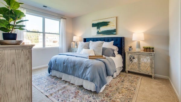 162 Olivia Cir, Chapel Hill, TN 37034 Master overlooks pond and grassy common areas