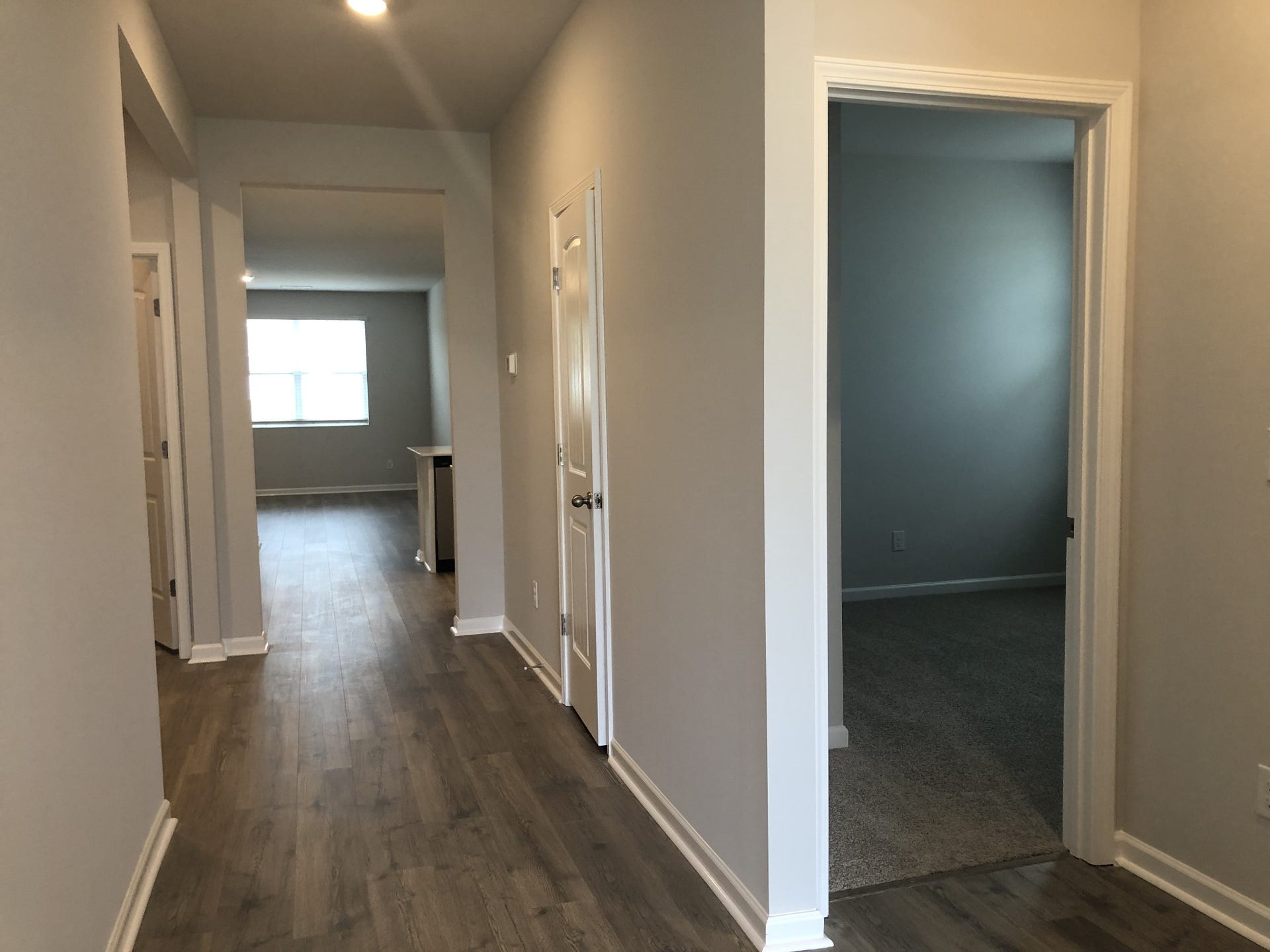 162 Olivia Cir, Chapel Hill, TN 37034 Entry hall from Foyer, actual photo. Bedroom to right