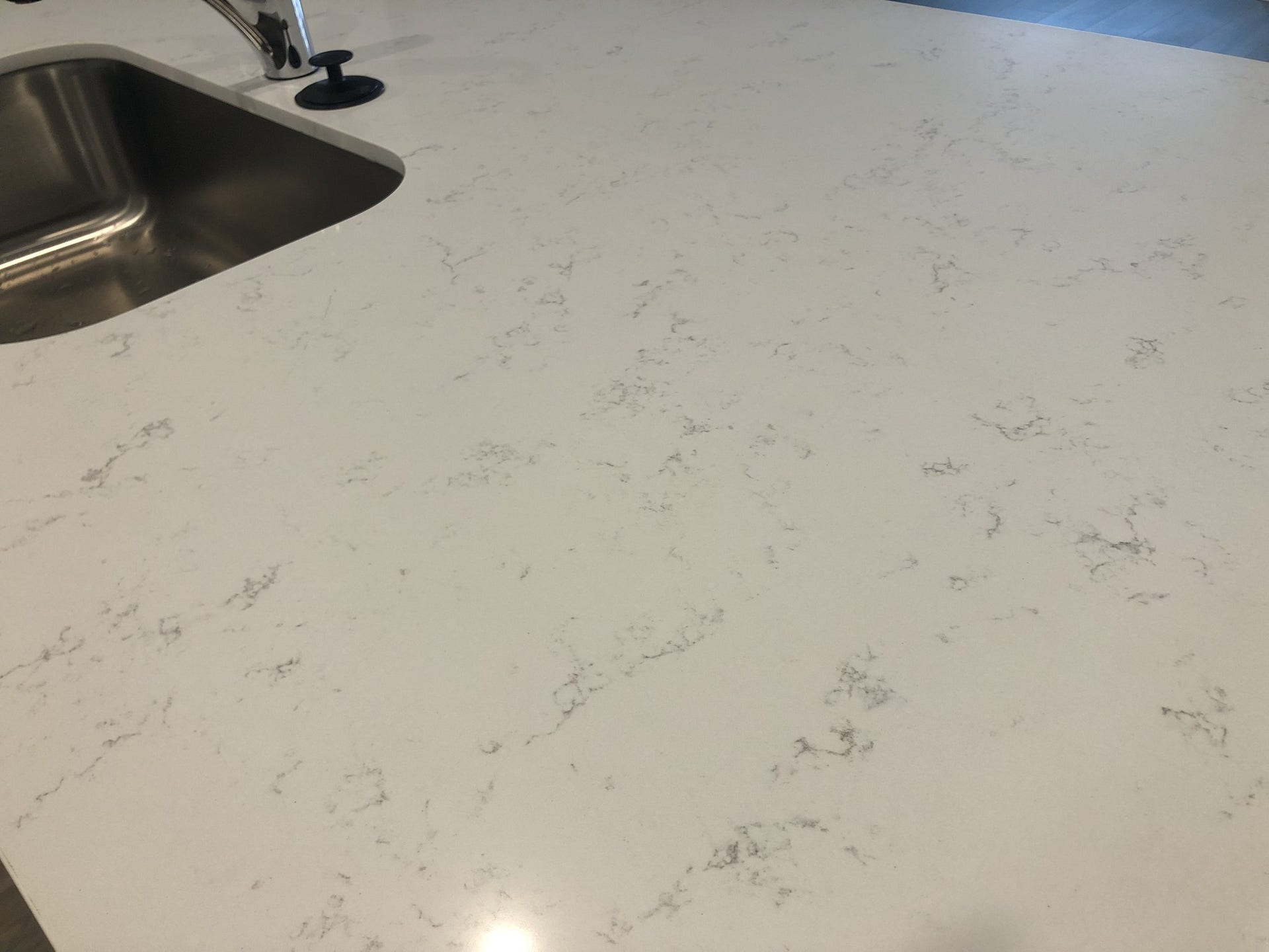 162 Olivia Cir, Chapel Hill, TN 37034 Beautiful light color/patterned granite/quartz countertops and off white walls create a blank canvas to decorate with unlimited color combinations to suit your taste.