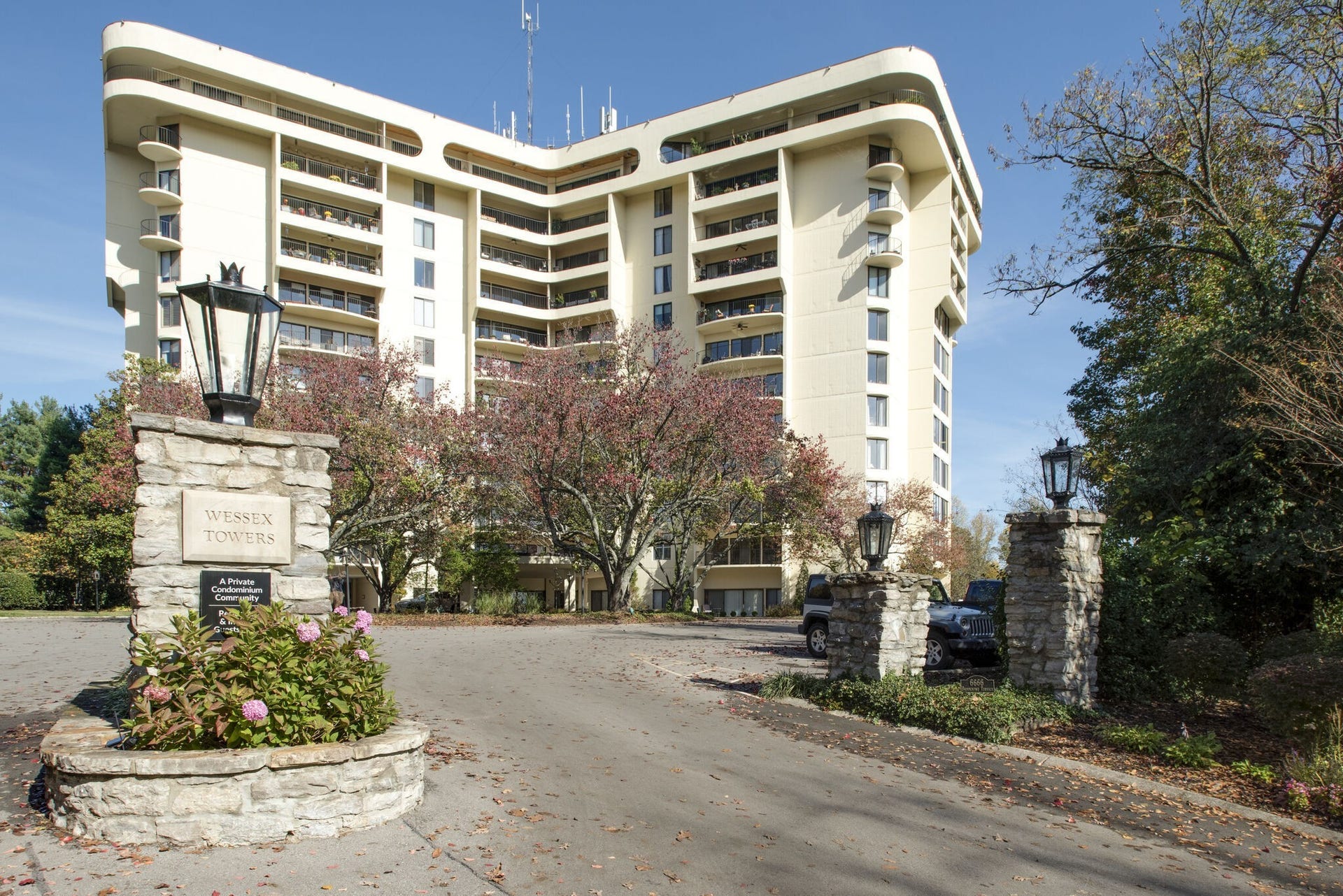 6666 Brookmont Ter, #910, Nashville, TN 37205 6666 Brookmont Ter, #910, Nashville, TN 37205
