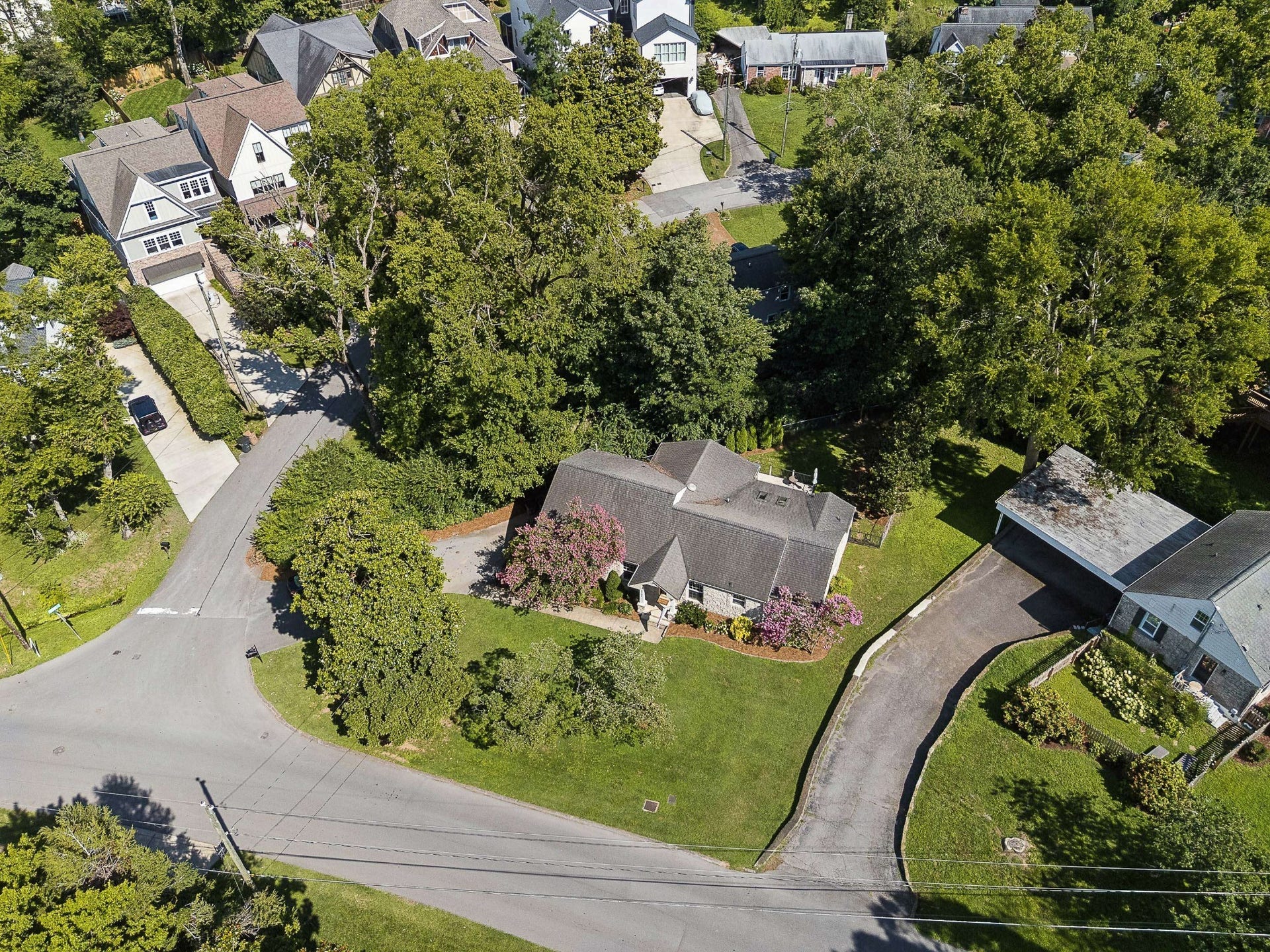 3724 Woodmont Ln, Nashville, TN 37215 3724 Woodmont Ln, Nashville, TN 37215
