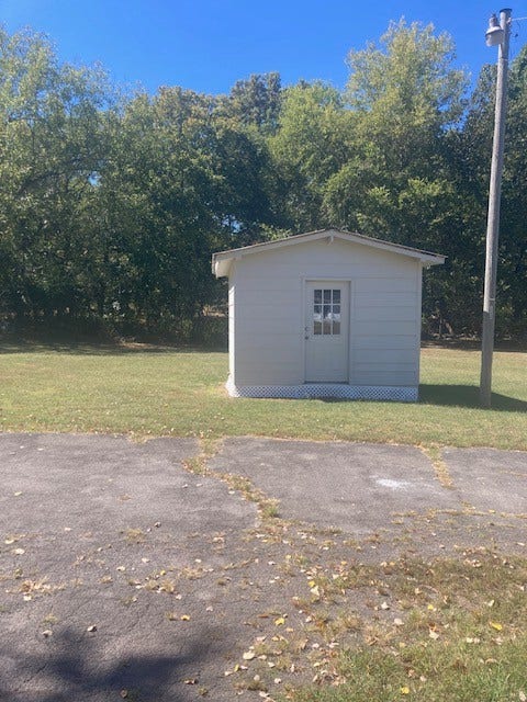 131 Meadowbrook Dr, Woodbury, TN 37190