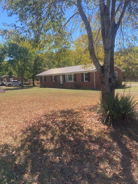 Property photo for 131 Meadowbrook Dr, Woodbury, TN