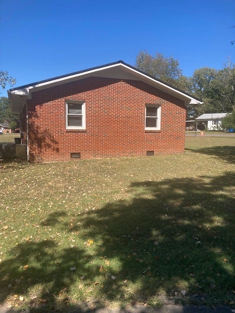 131 Meadowbrook Dr, Woodbury, TN 37190