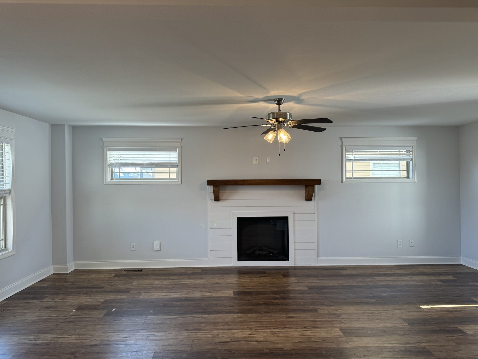 429 Andean Ct, Clarksville, TN 37040 429 Andean Ct, Clarksville, TN 37040