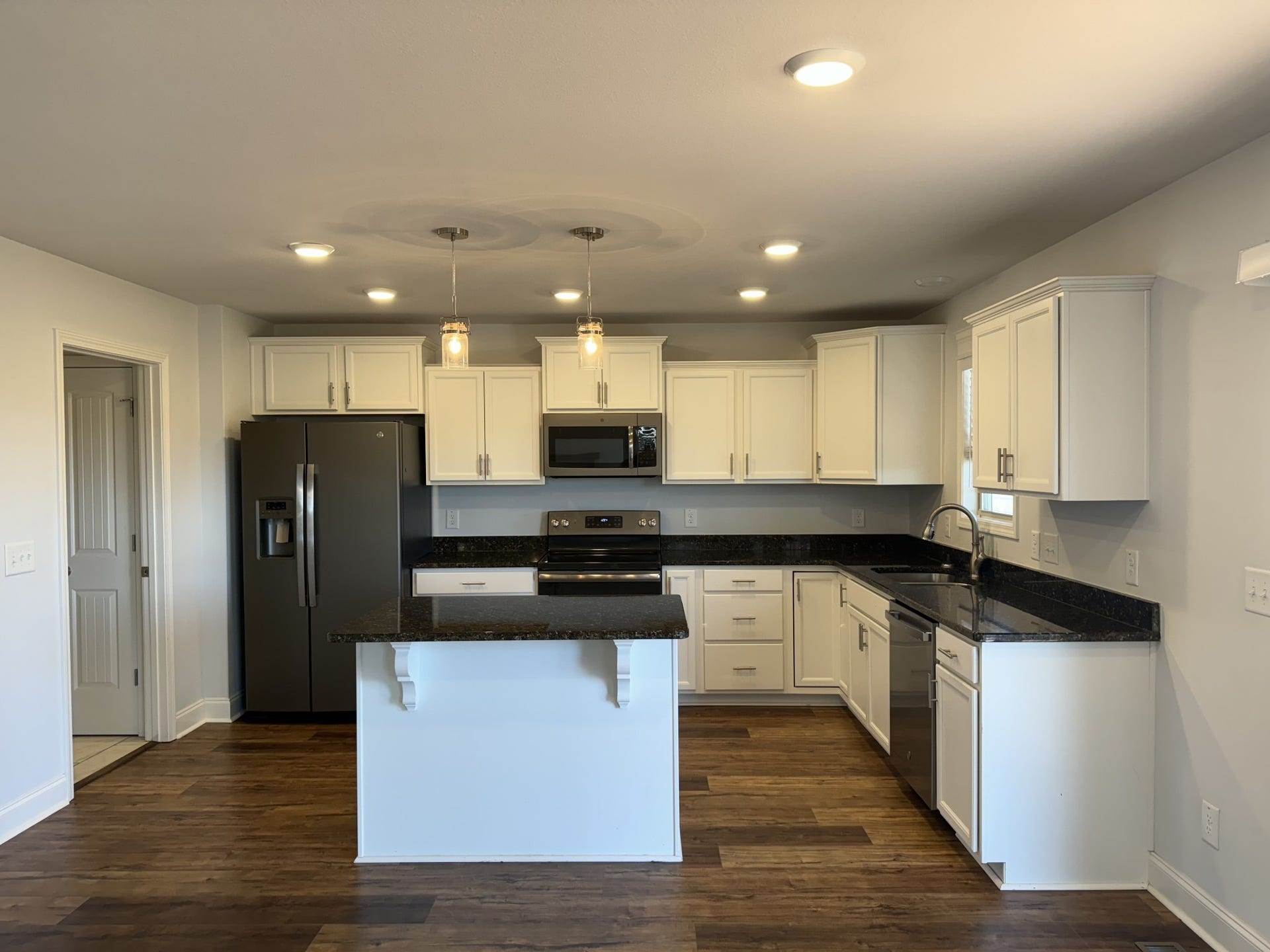 429 Andean Ct, Clarksville, TN 37040 429 Andean Ct, Clarksville, TN 37040