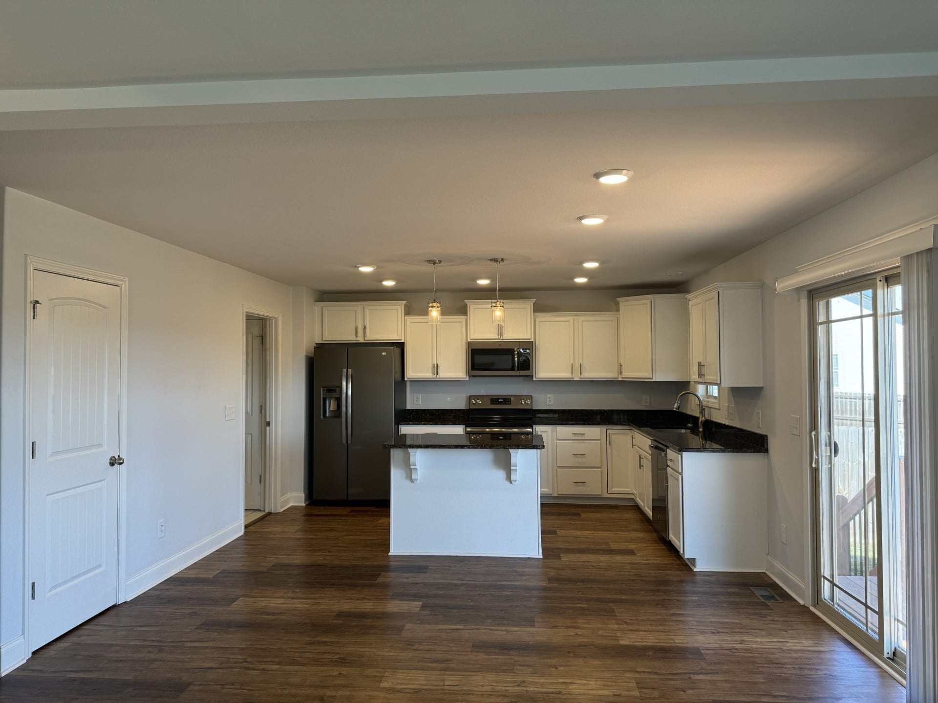 429 Andean Ct, Clarksville, TN 37040 429 Andean Ct, Clarksville, TN 37040