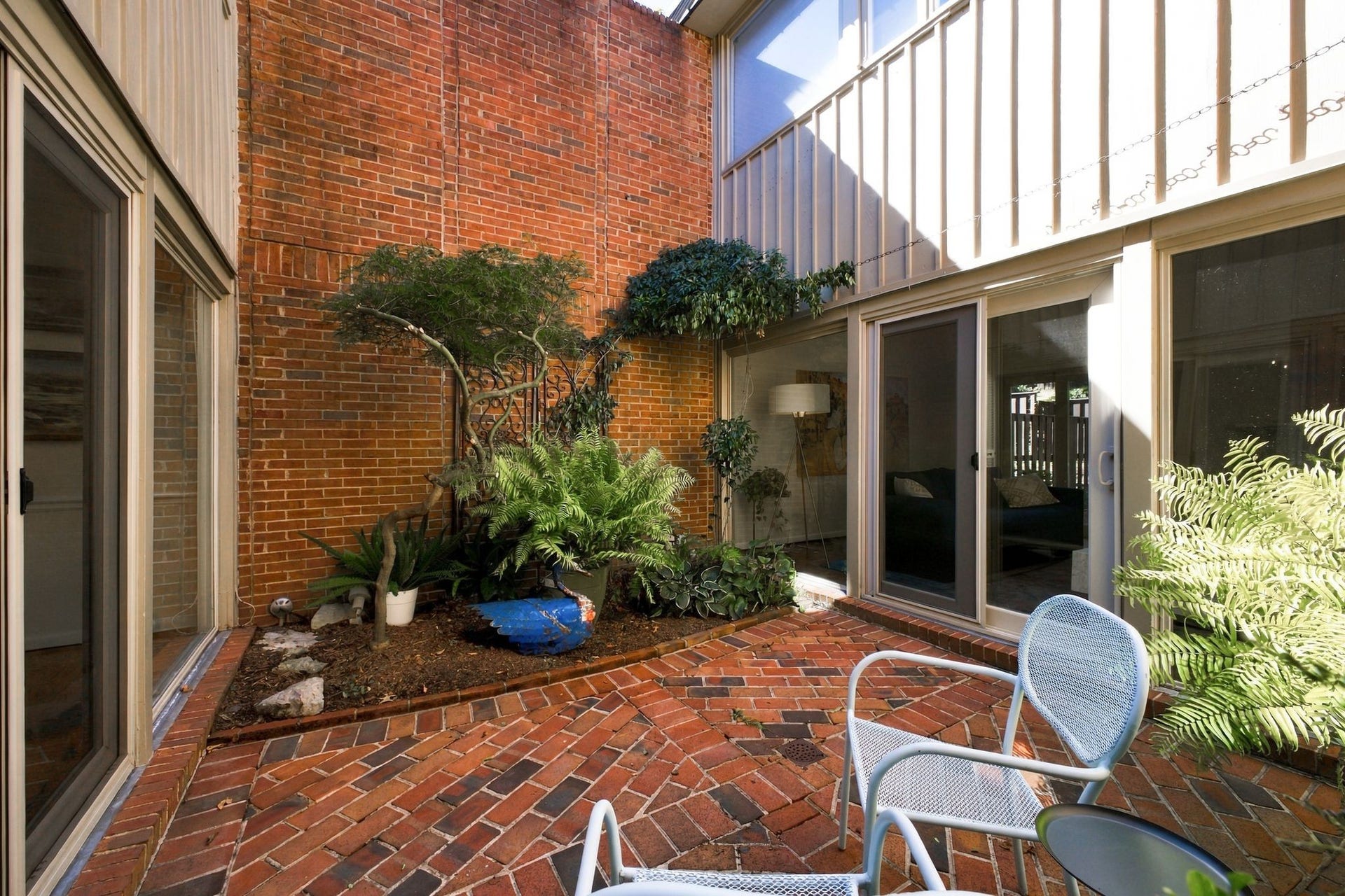 The jewels of Regency Park = the Open-Air Atriums