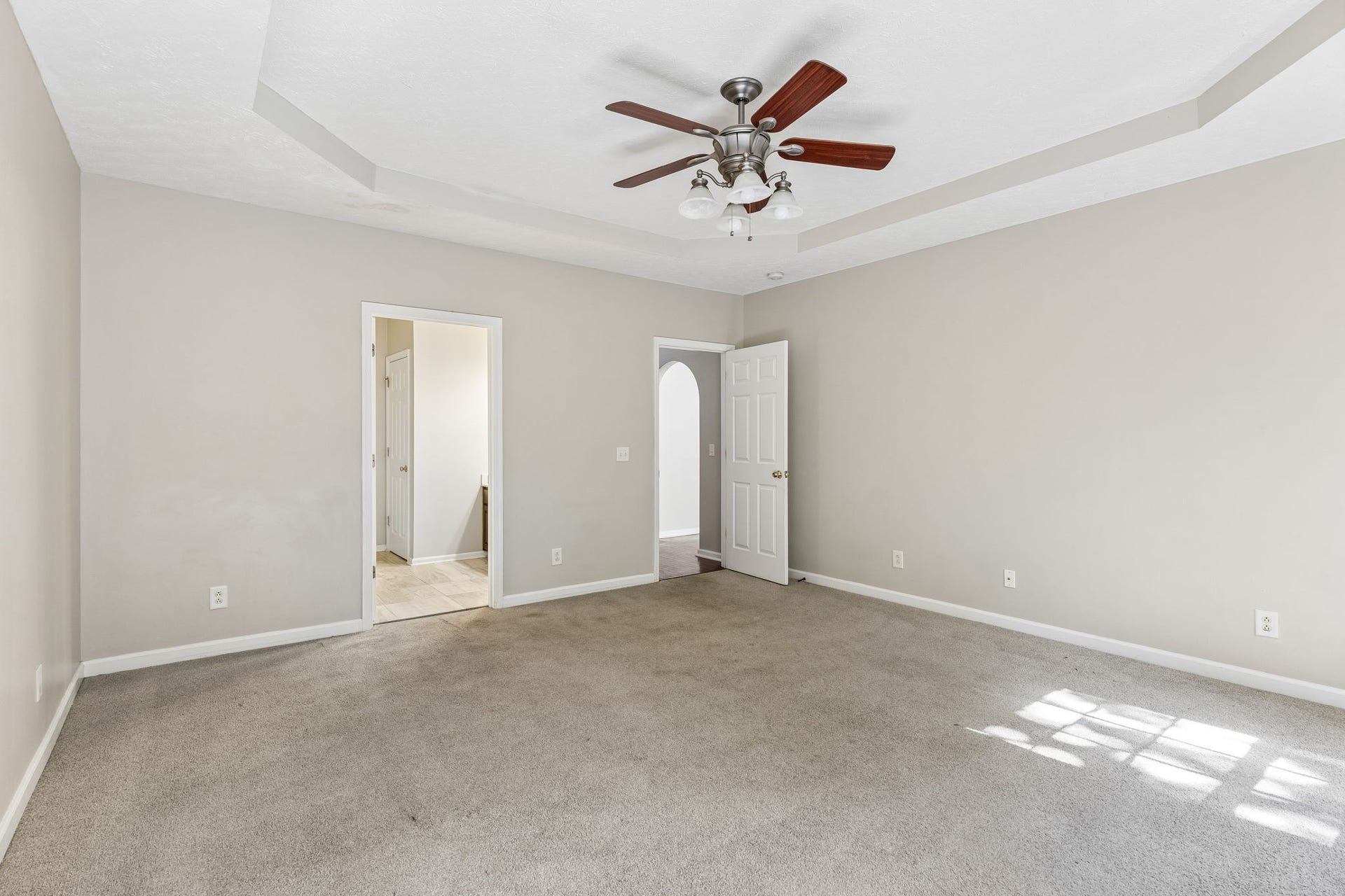 5409 Oak Chase Dr, Antioch, TN 37013 5409 Oak Chase Dr, Antioch, TN 37013