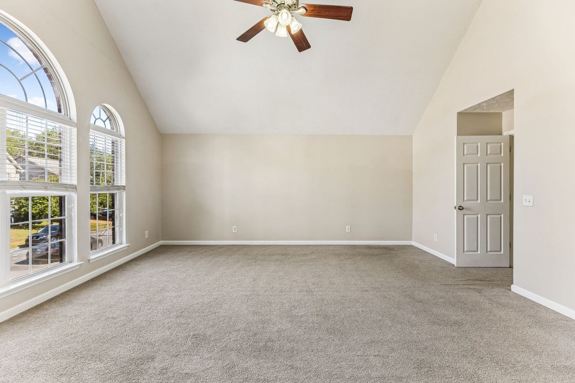 5409 Oak Chase Dr, Antioch, TN 37013 5409 Oak Chase Dr, Antioch, TN 37013