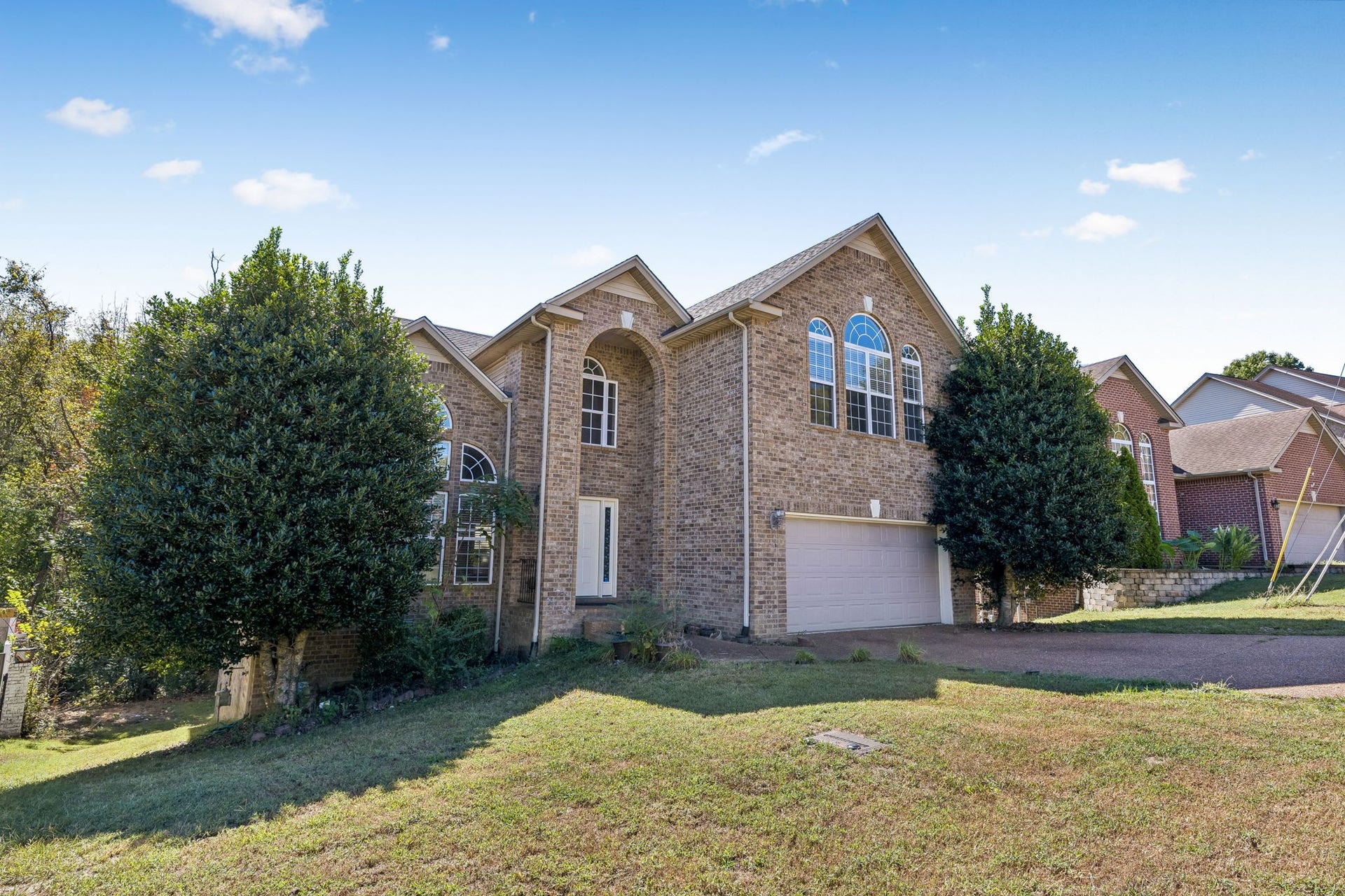 5409 Oak Chase Dr, Antioch, TN 37013 5409 Oak Chase Dr, Antioch, TN 37013