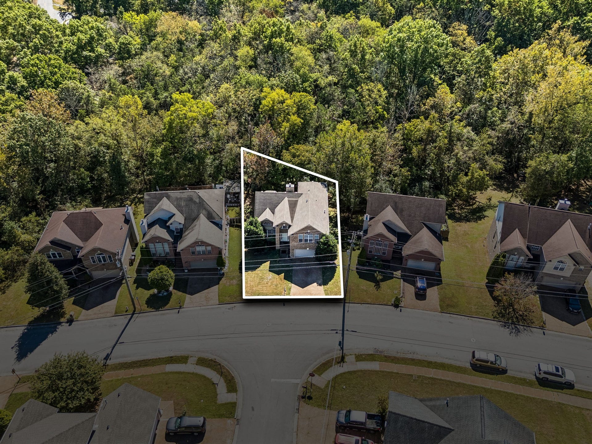 5409 Oak Chase Dr, Antioch, TN 37013 5409 Oak Chase Dr, Antioch, TN 37013