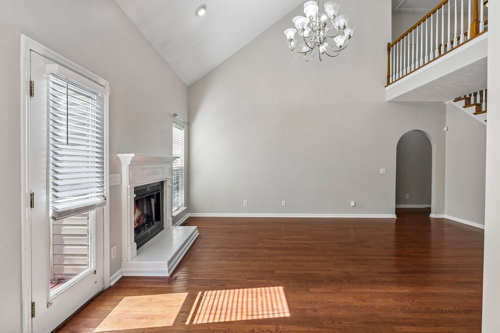 5409 Oak Chase Dr, Antioch, TN 37013 5409 Oak Chase Dr, Antioch, TN 37013