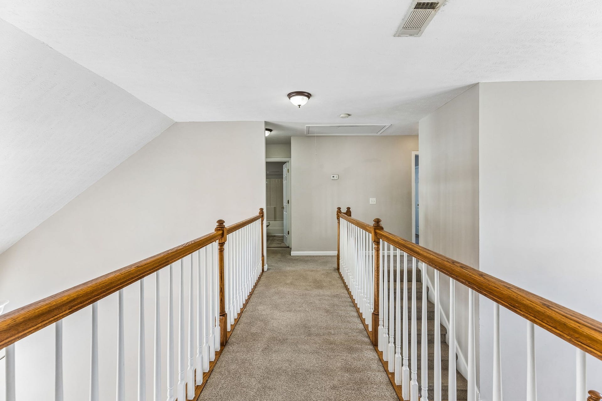 5409 Oak Chase Dr, Antioch, TN 37013 5409 Oak Chase Dr, Antioch, TN 37013