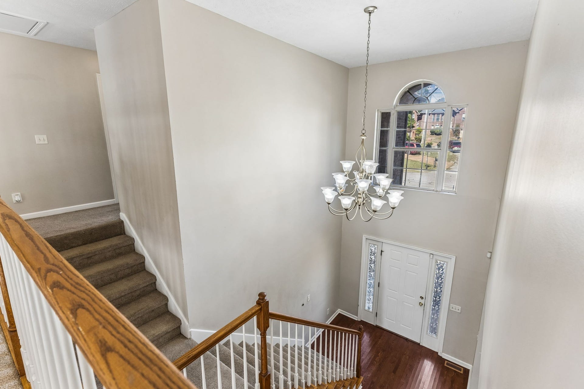5409 Oak Chase Dr, Antioch, TN 37013 5409 Oak Chase Dr, Antioch, TN 37013