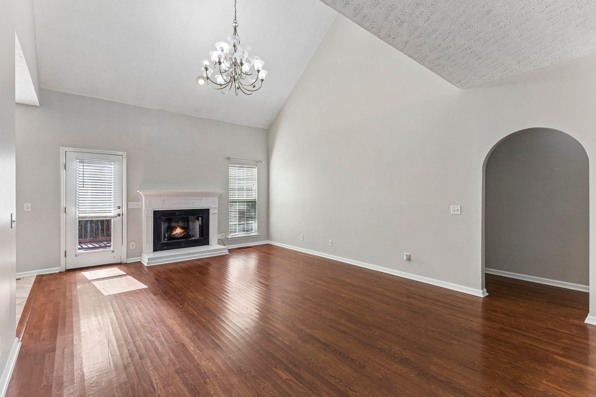 5409 Oak Chase Dr, Antioch, TN 37013 5409 Oak Chase Dr, Antioch, TN 37013